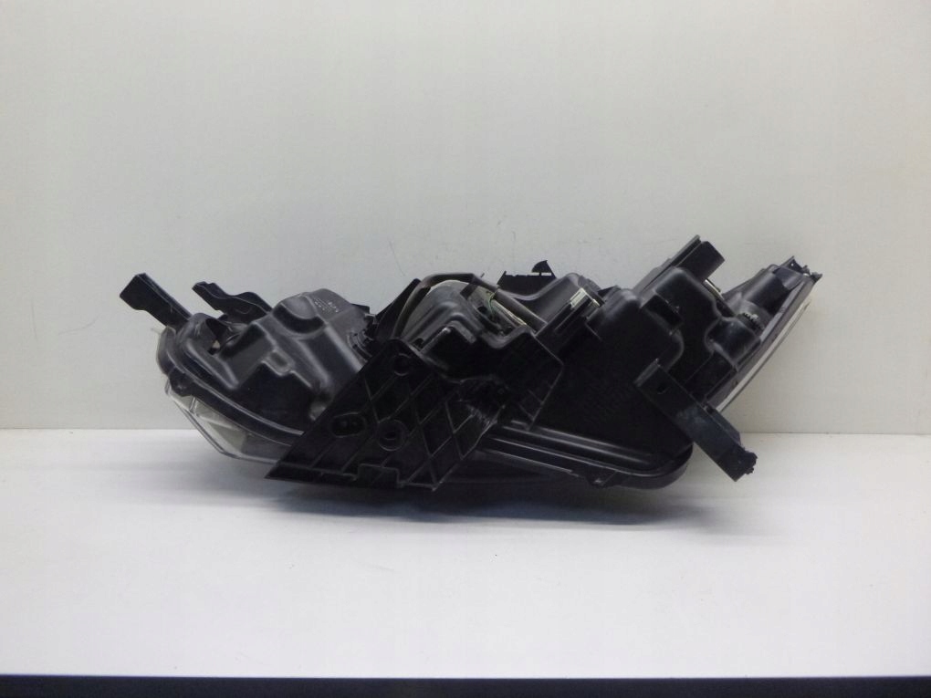 NISSAN QASHQAI II 2 LIFT 17- light front right