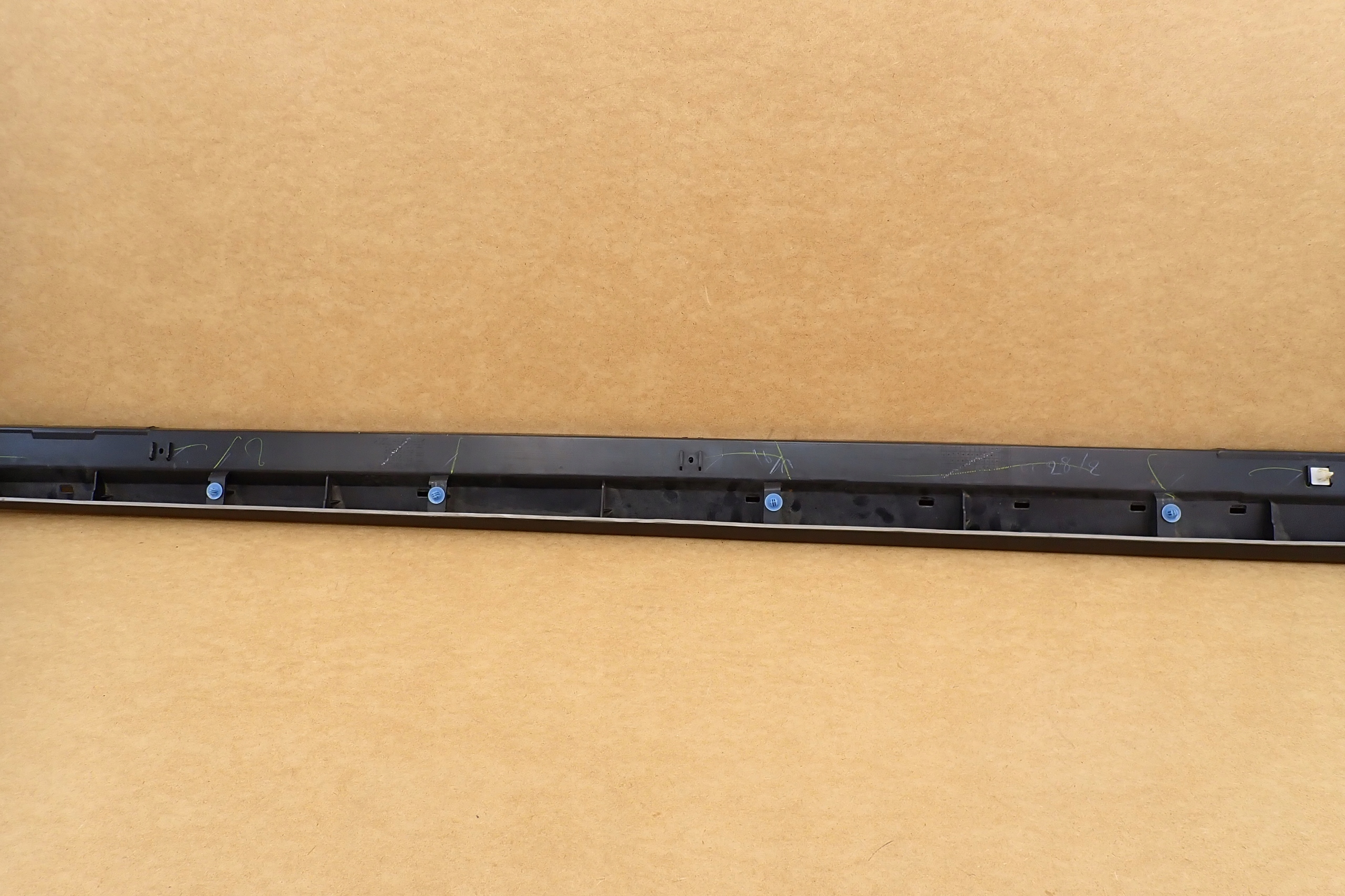 mitsubishi Space Star II 13- молдинг порога правая 6512A874