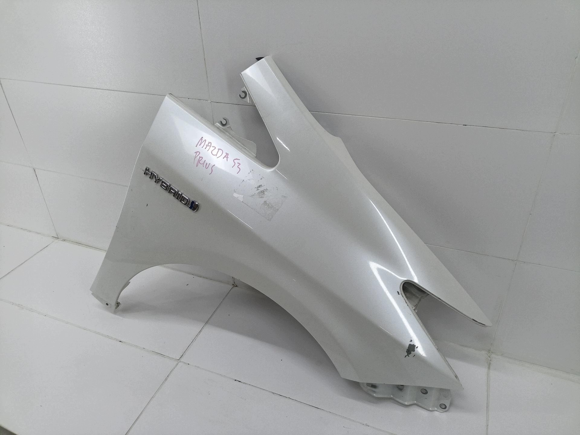 fender front right side Toyota Prius 3 XW30 ZVW30 2011