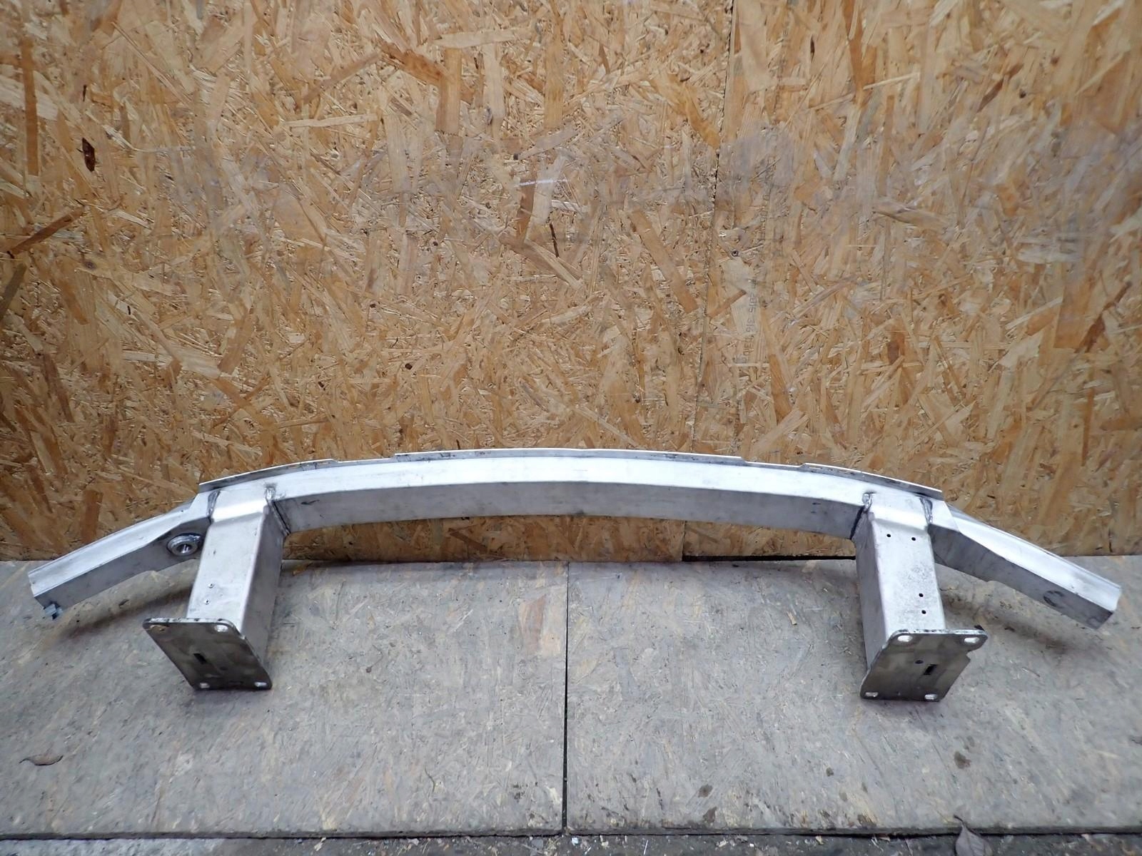 sider pillar of a bumper front AUDI A6 C8 18- 4K080710904S