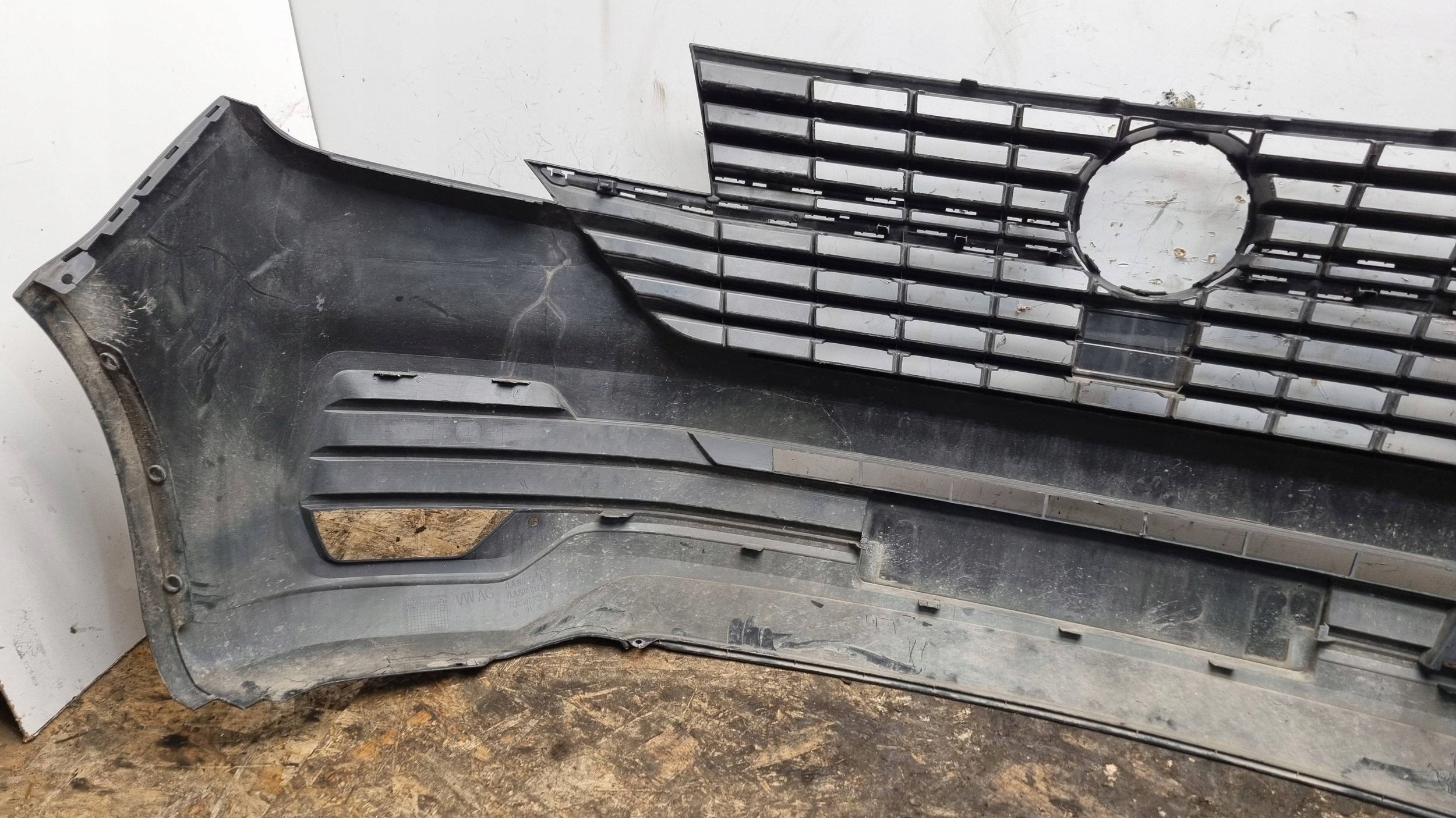 nárazník předek VW T6 LIFT 7LA807221F 19