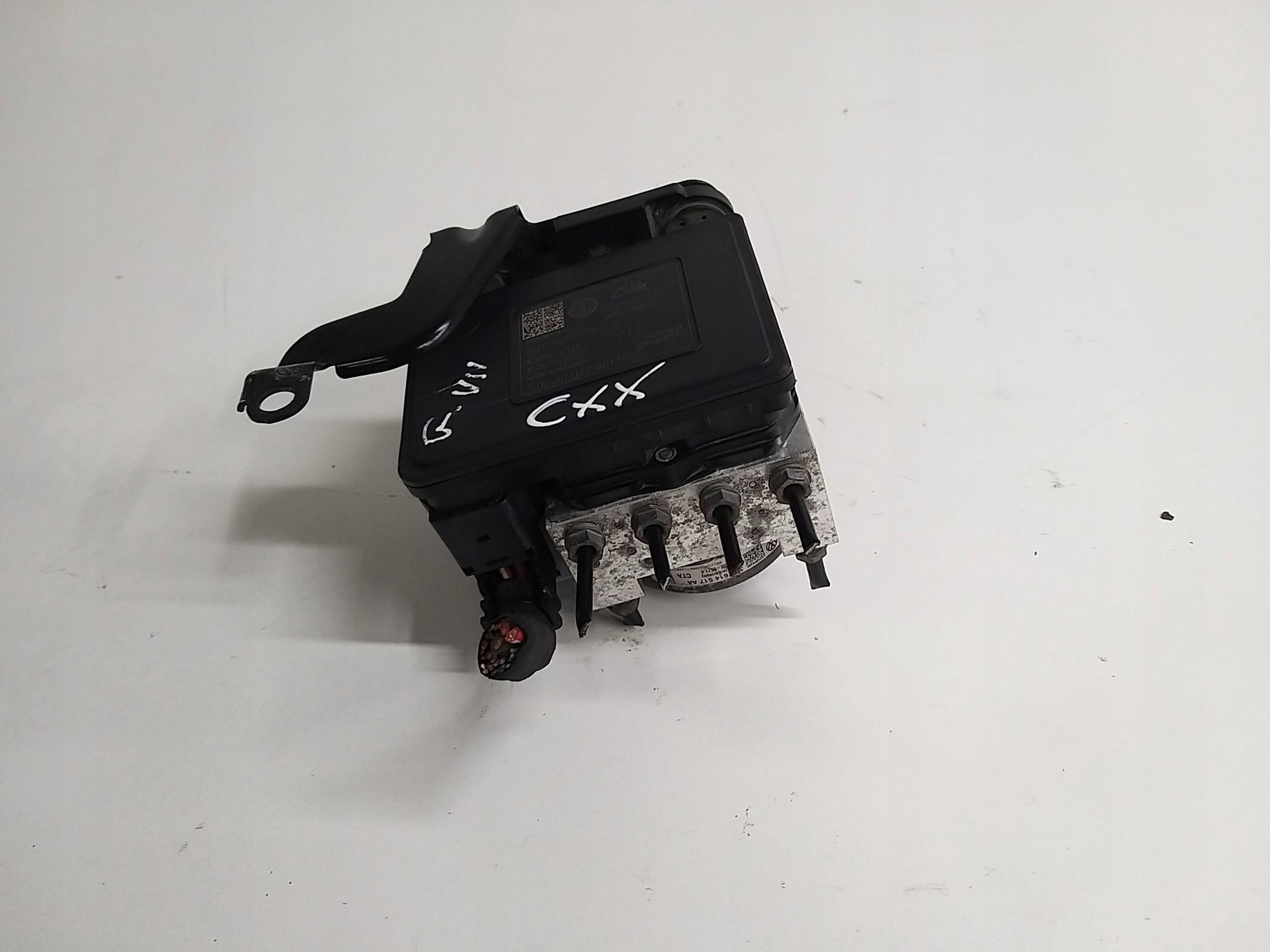 VW PASSAT B8 SUPERB III GOLF VII pump control unit ABS 3Q0907379AA
