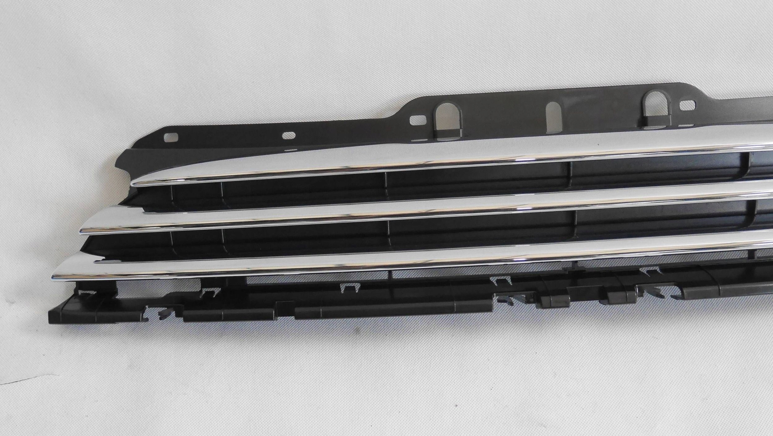MINI oe 51117317264 решетка радиатора