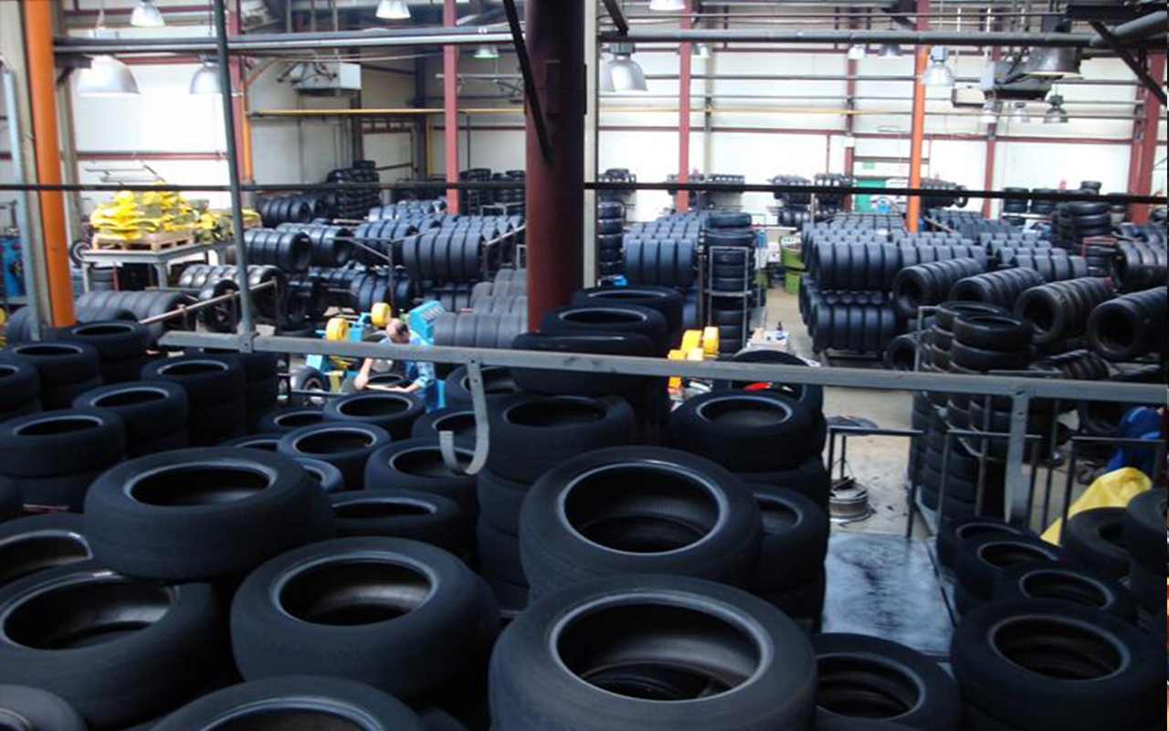 4x 195/70R15 OPONY TERENOWE BIEŻNIKOWANE PROFIL 4x4 MT SUV BŁOTNE OFFROAD Model BREAKER MT/R EVO