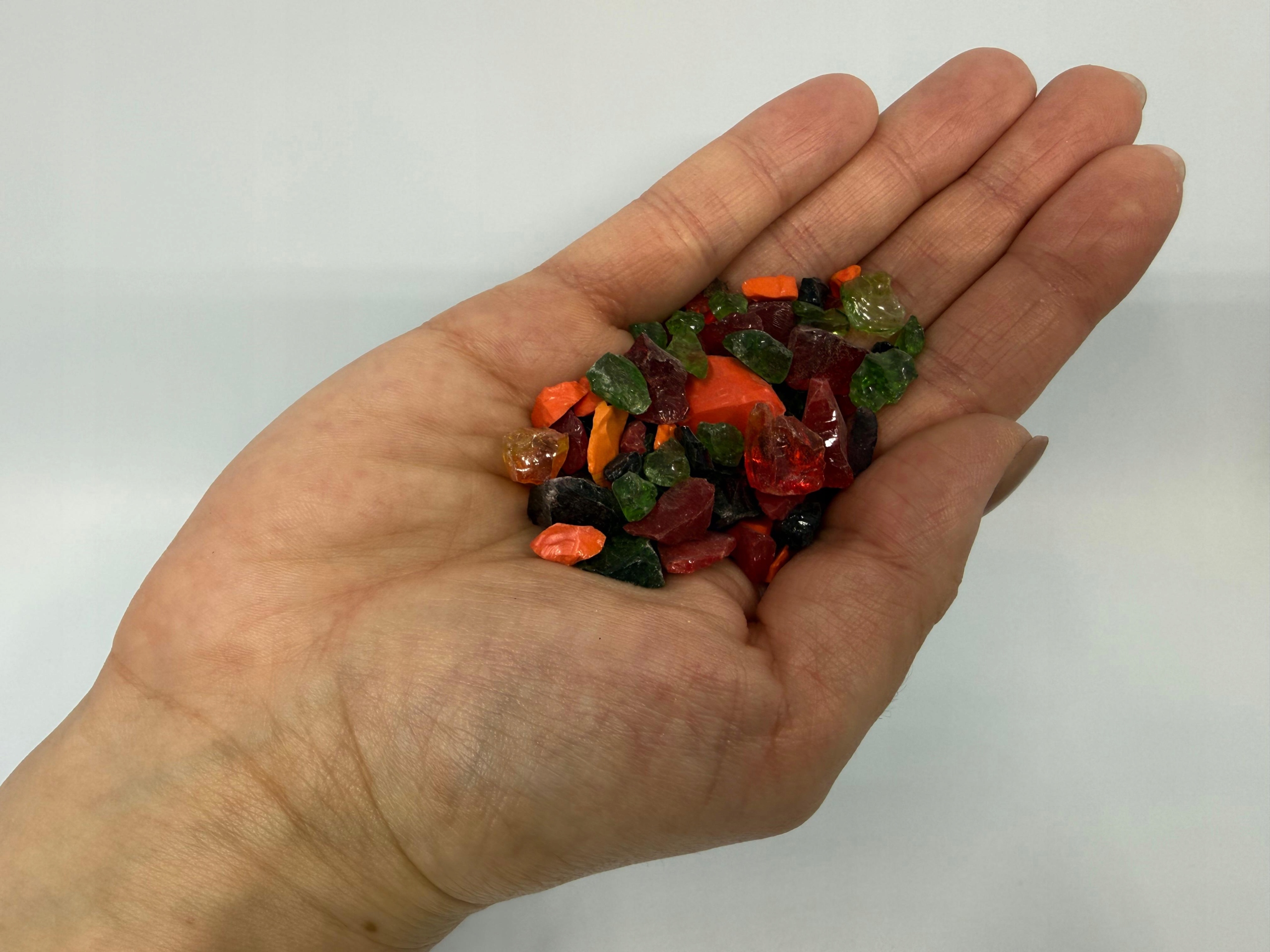 Dekoratívna sklenená krupica Garden Grit mix farieb (4) 10 kg