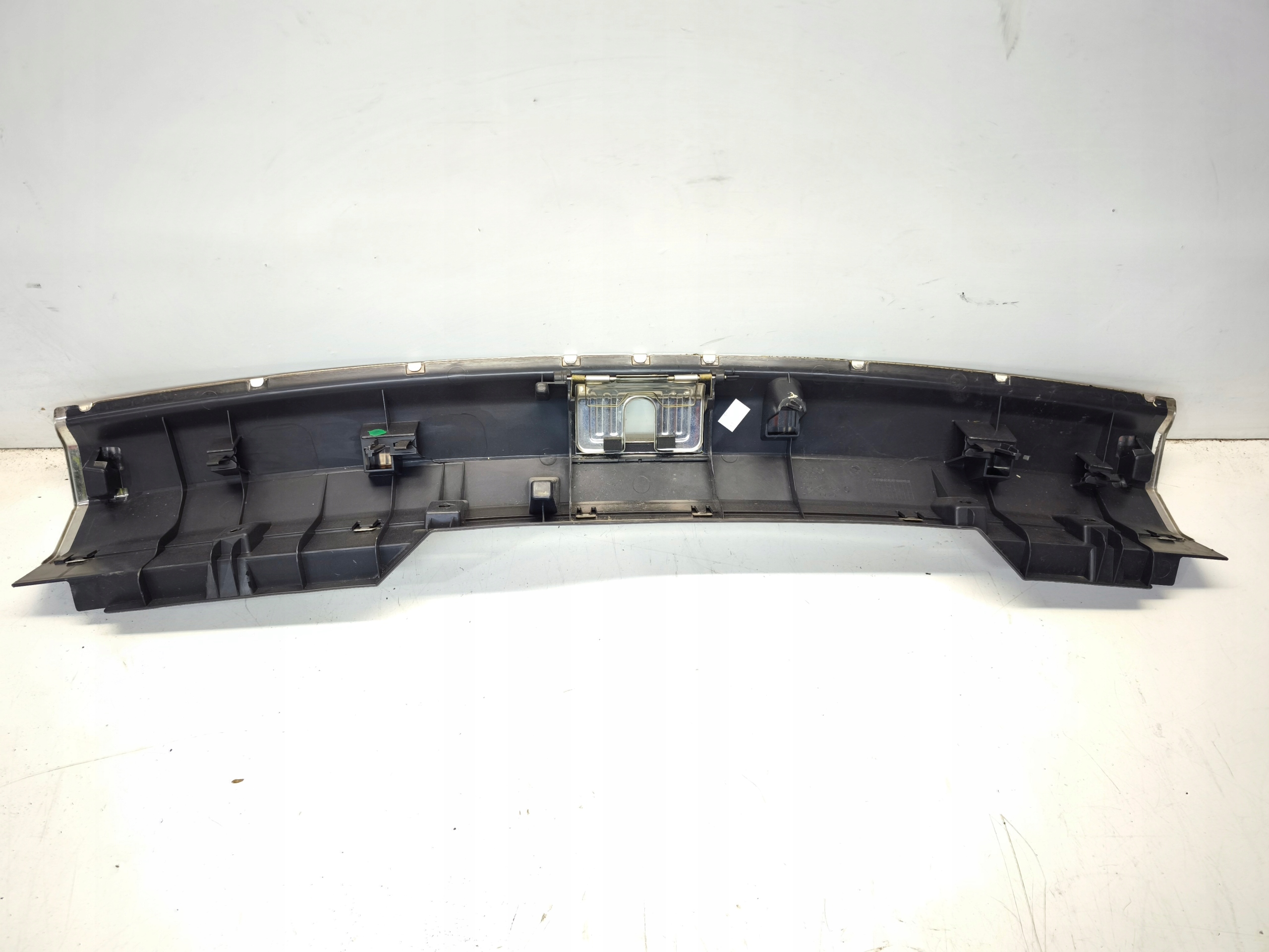 cover cap of the threshold boot AUDI A4 B8 AVANT 8K9864483C