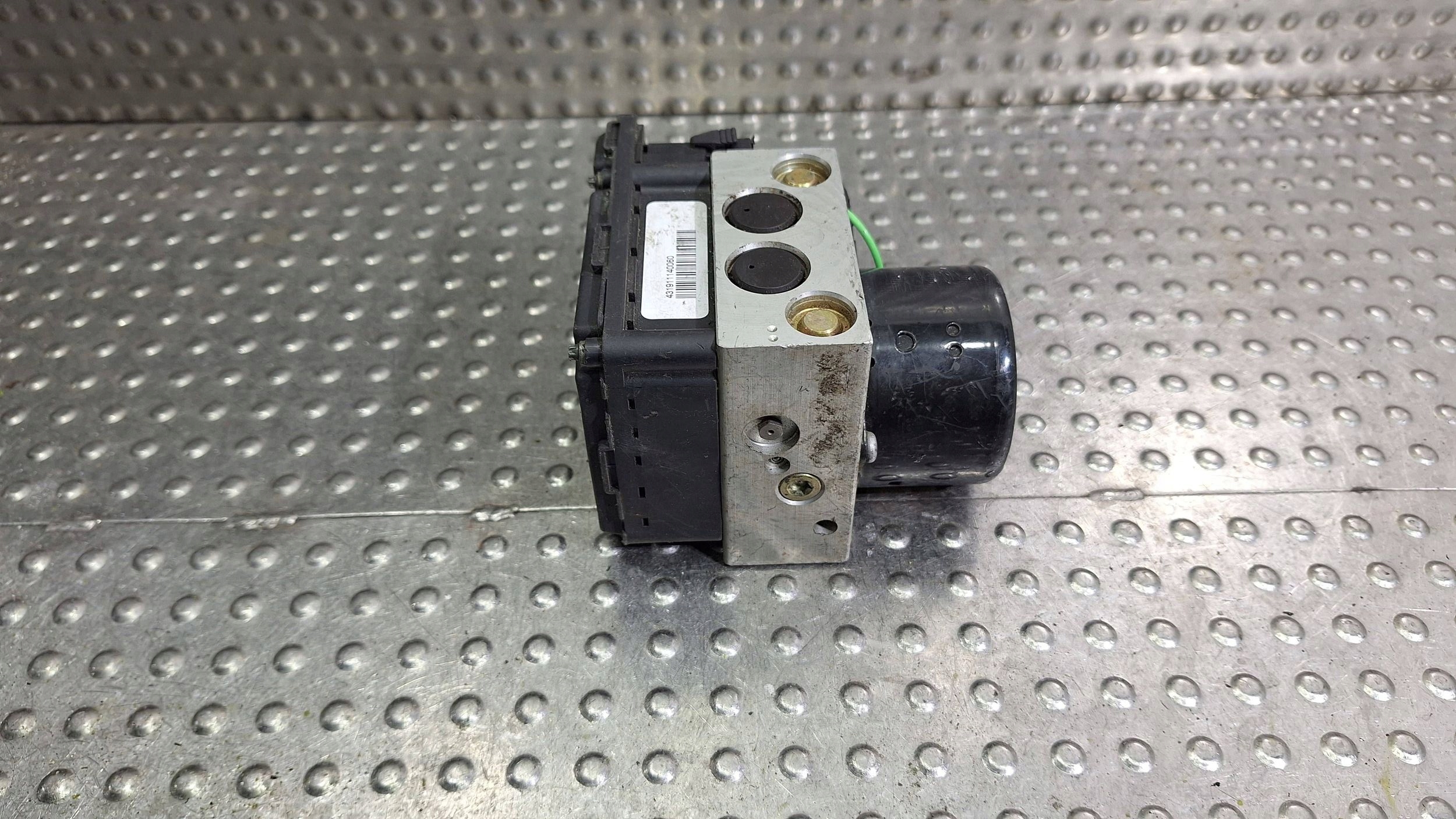 pump control unit ABS 98FB-2M110-AB 98FG-2C013-AB FORD ESCORT MK7 PUMA MK1
