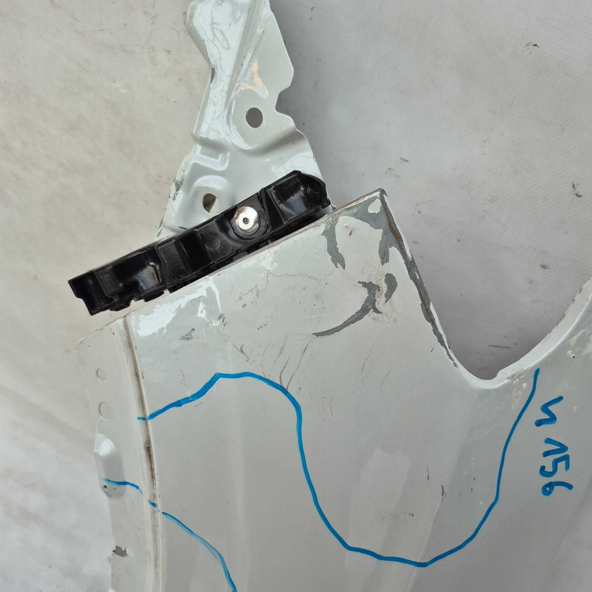 RENAULT AUSTRAL 22- fender left front front support 631012106R