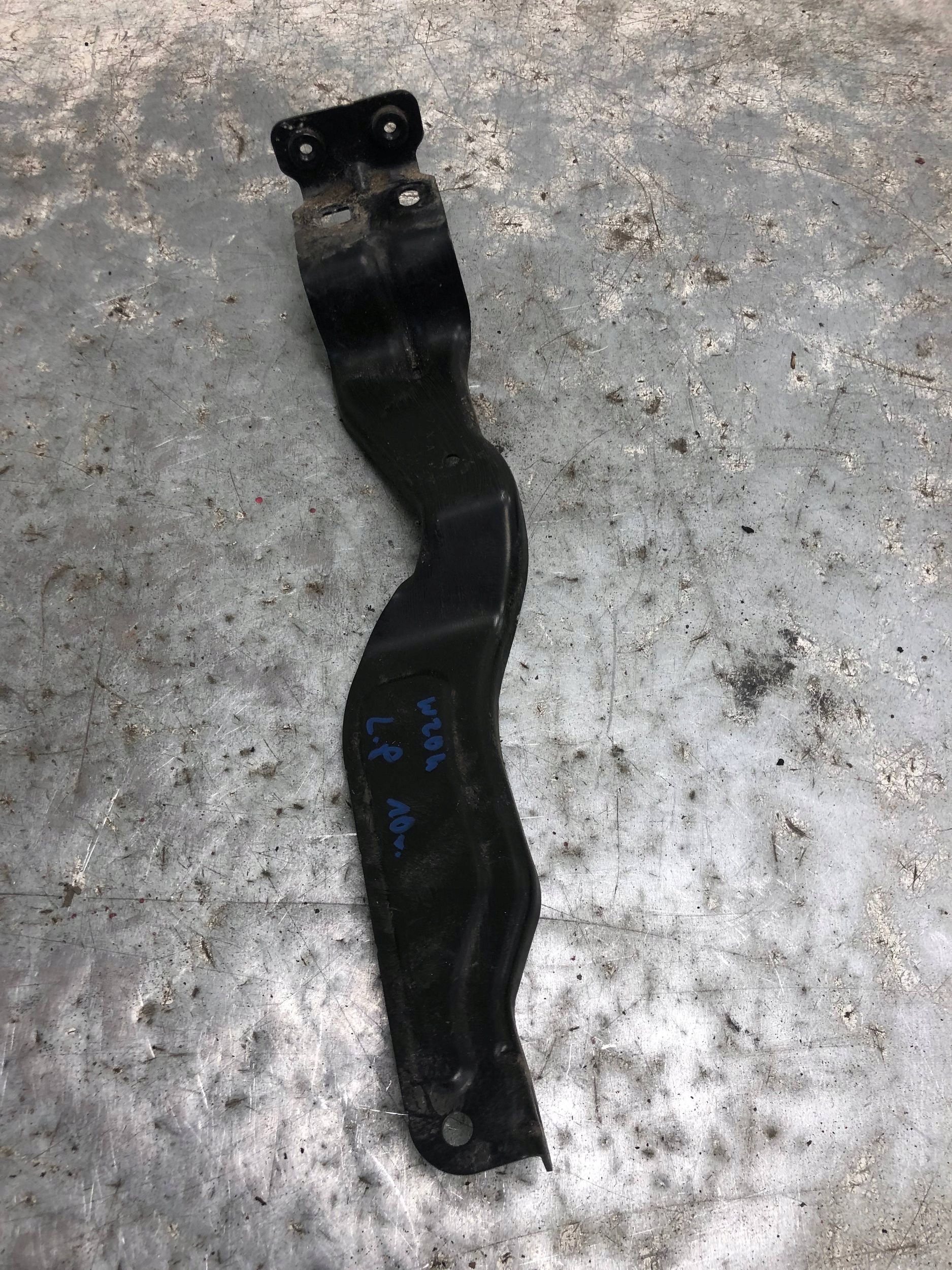 console holder supports left front MERCEDES W204 204620593