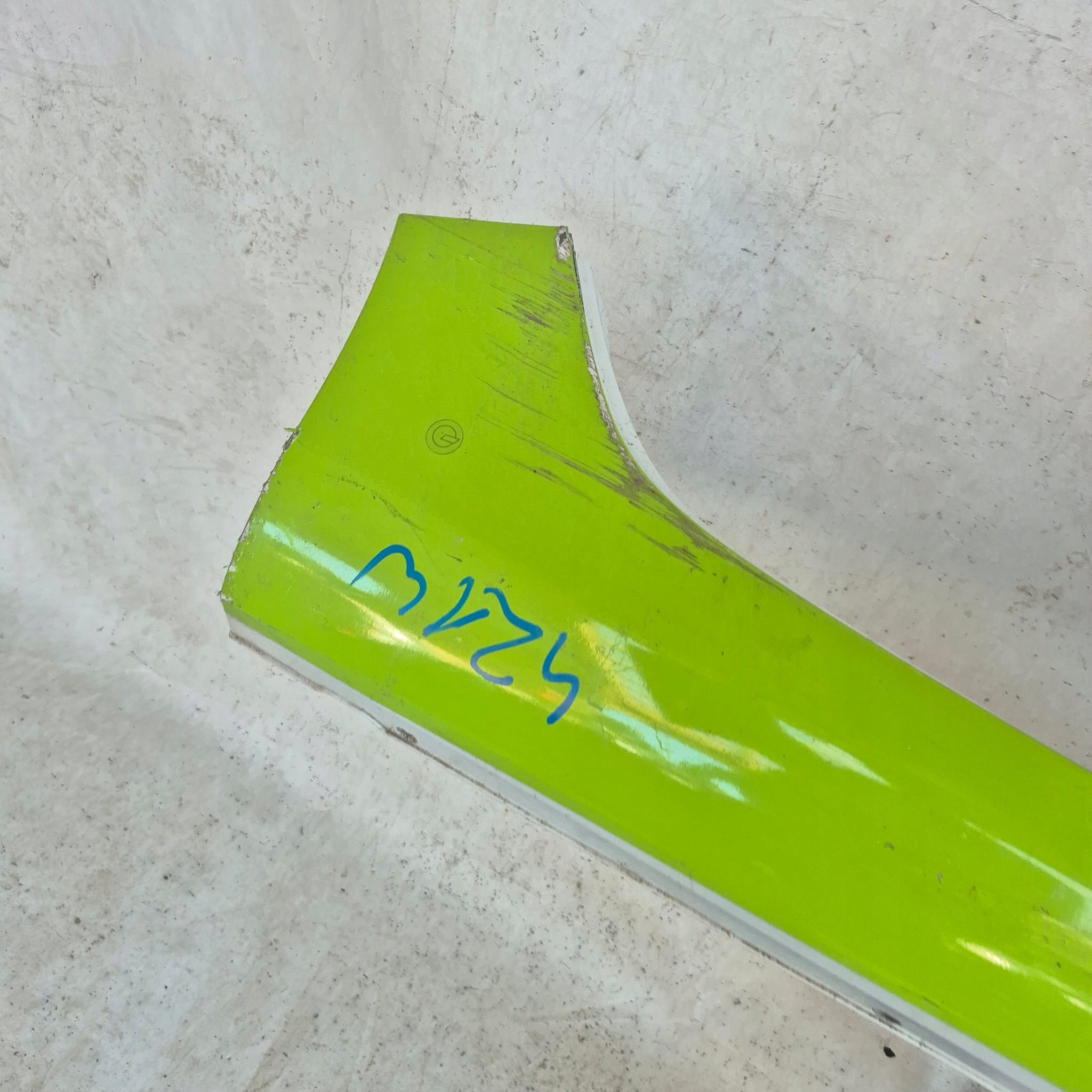 RENAULT ZOE 12- threshold right moulding threshold right 764263059R