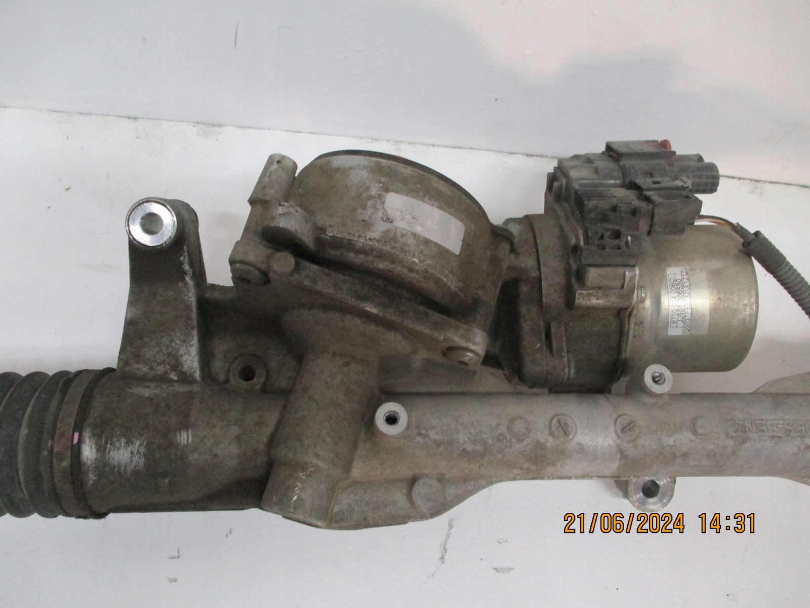 BOÎTER DIRECTION MERCEDES GLB 247 6700004006C
