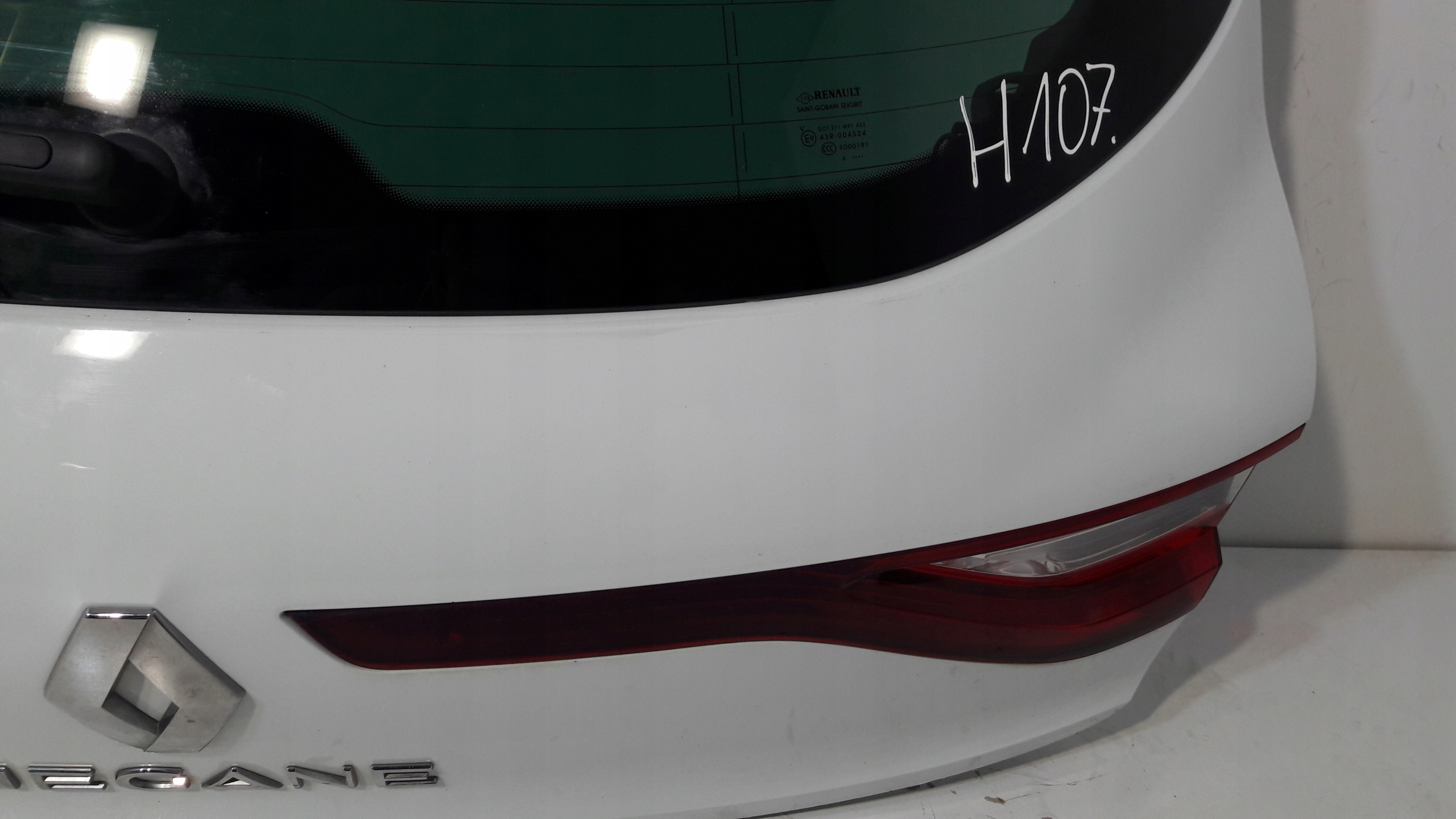 RENAULT MEGANE IV boot doors HATCHBACK H107