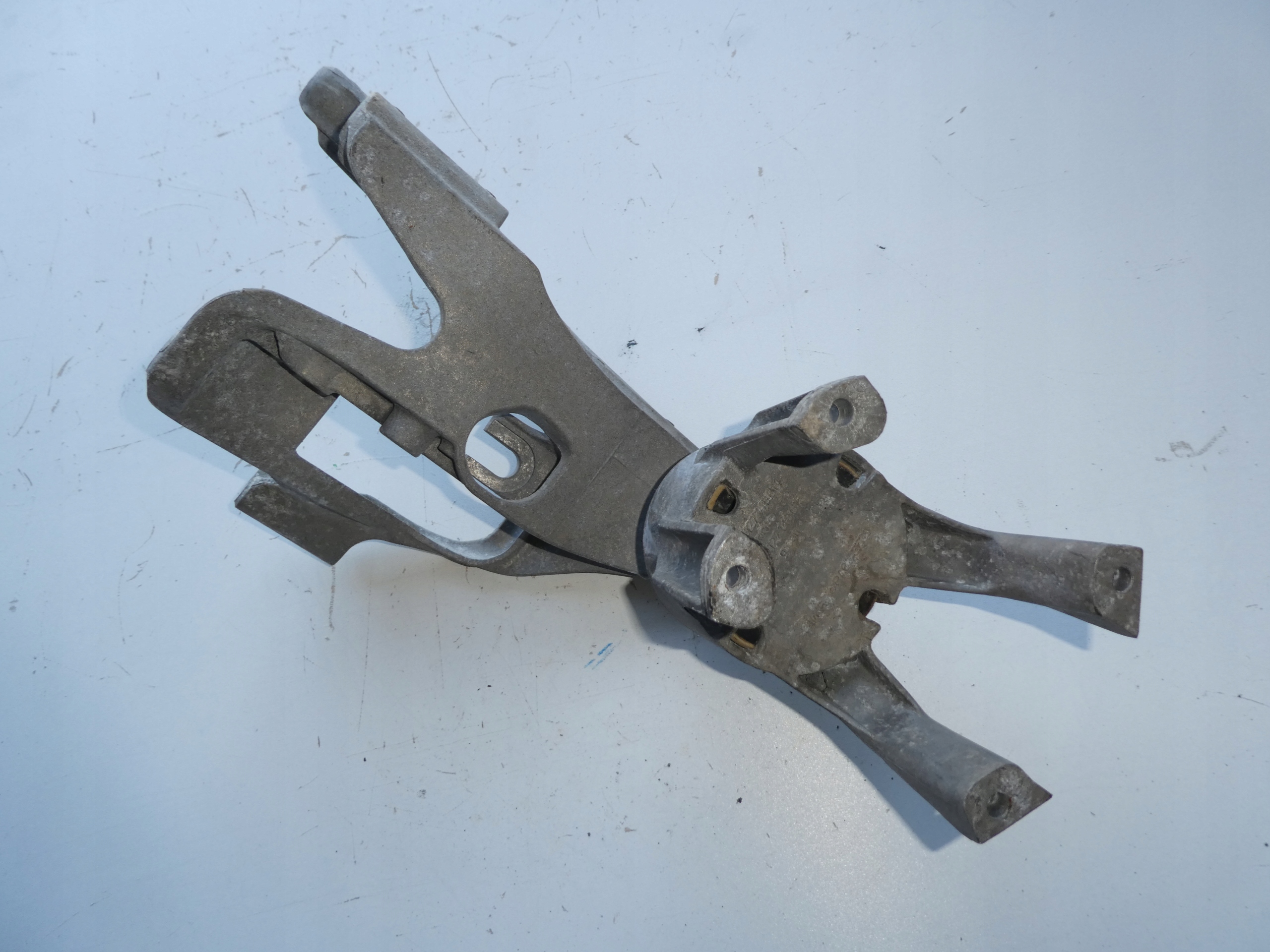 VW T6 2.0 TDI holder engine mount 7E0199370M