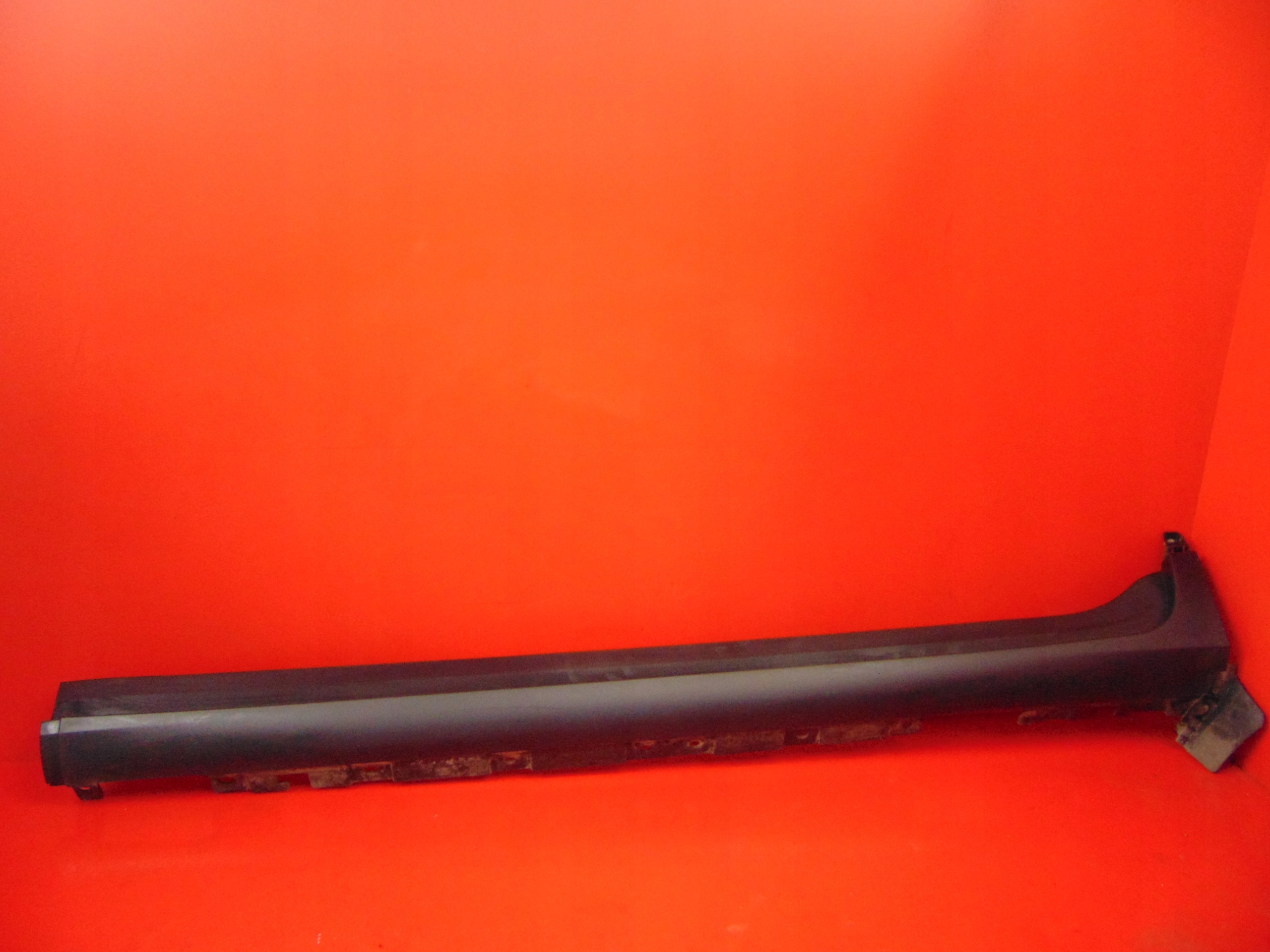 BMW X3 F25 moulding cap threshold left