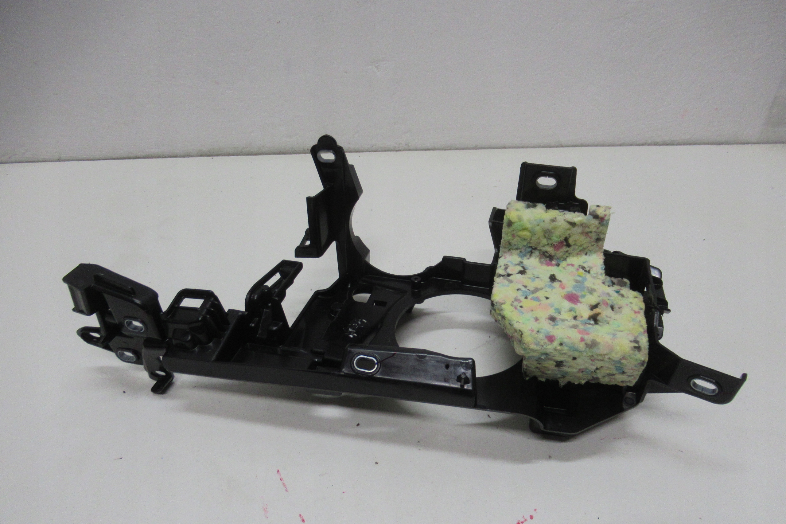 BMW 4 F36 17R console POLKI boot right
