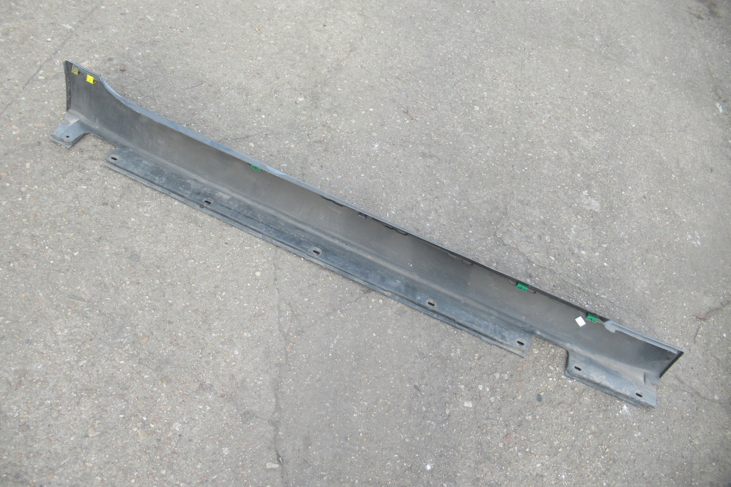 BMW E60 3.0 LCI 08R cap moulding threshold left 7178121 A52/7
