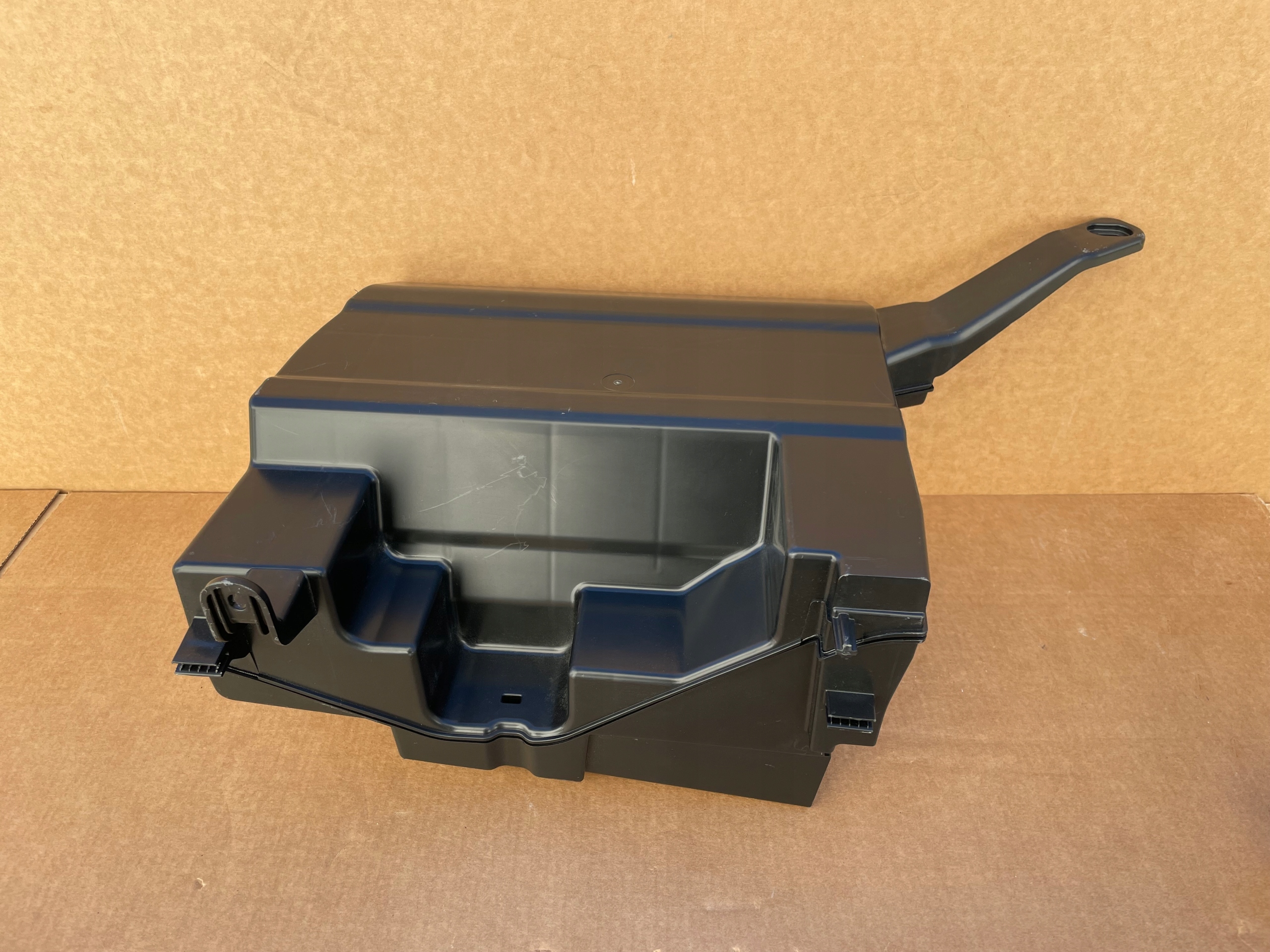 SUBWOOFER SKODA SUPERB III 3V0035412 ORYGINAŁ IDEAŁ