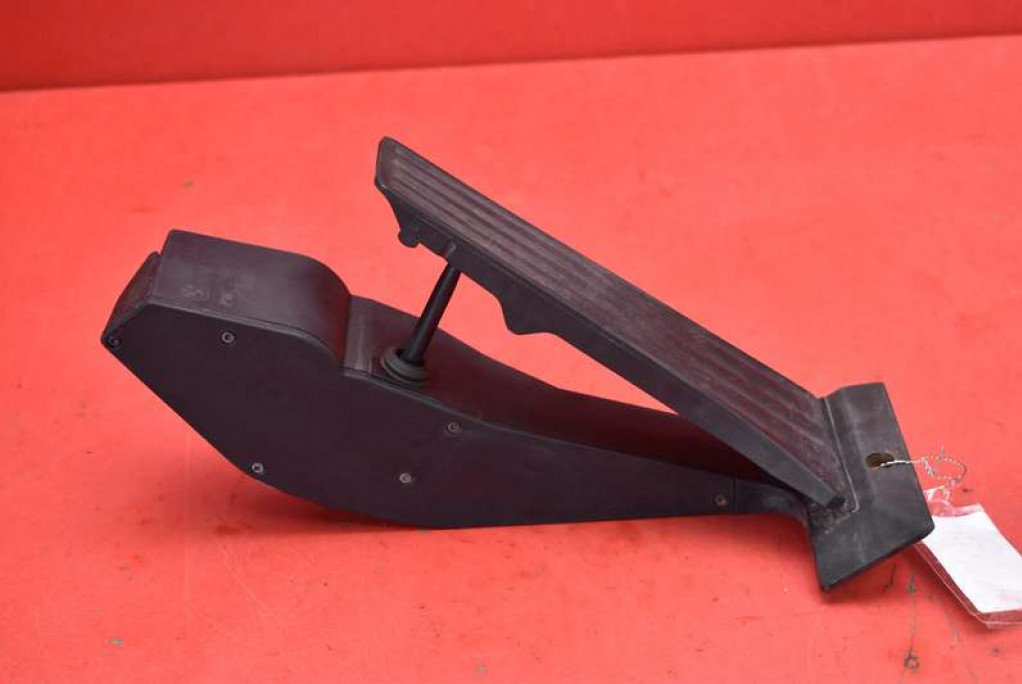 potentiometer accelerator pedal EU 6752614 BMW E65 3.5 V8 272 KM 01-05