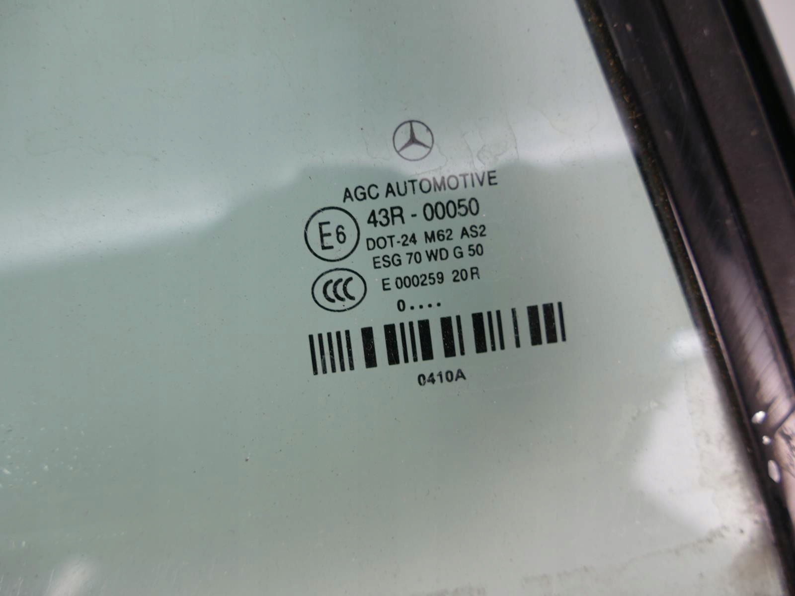 MERCEDES E W207 A207 CABRIO window right rear part