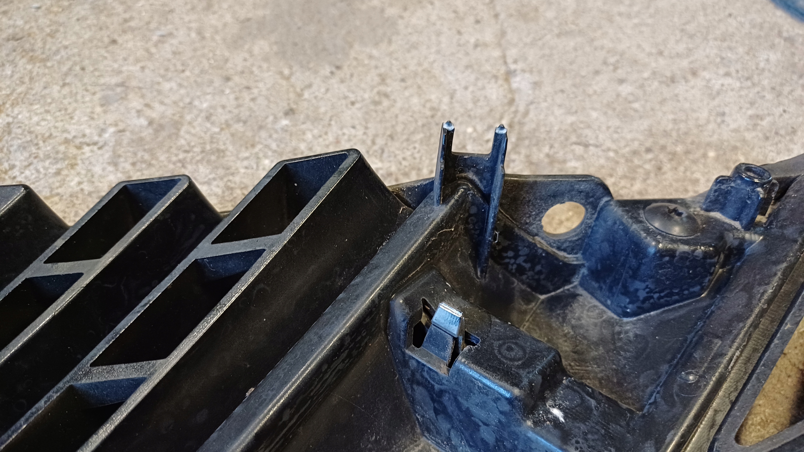 Nissan Micra K14 Kühlergrill FRONTGRILL Kühlergitter 623105FA0A - Thumbnail 9