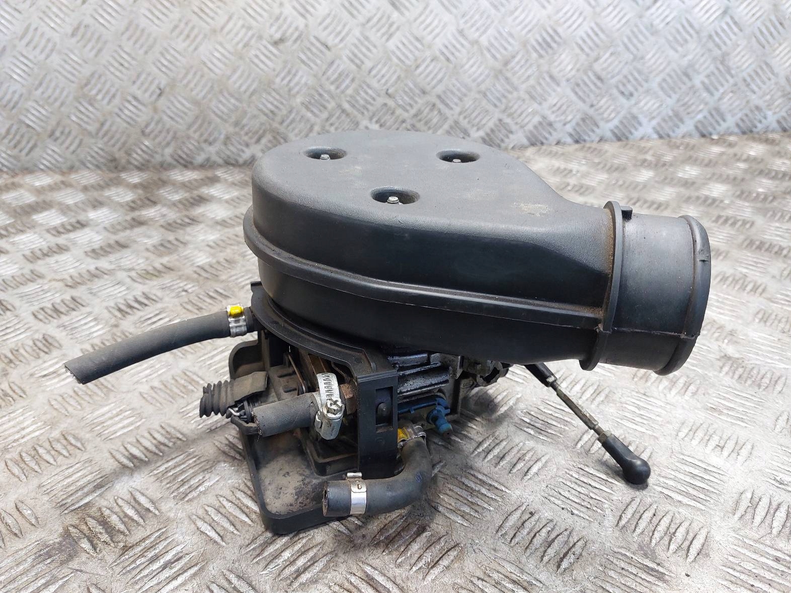 MONOWTRYSK GAŹNIK FIAT BRAVO I 1.4 12V 0438201523 0132008600