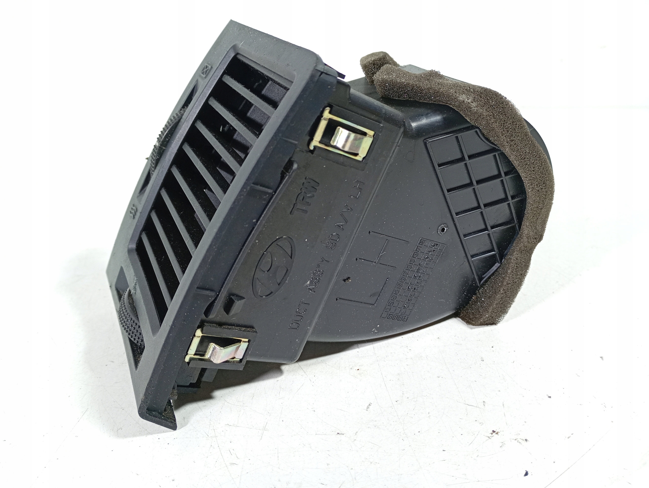 Hyundai Getz 02-11 grid air conditioning devices air left driver´s