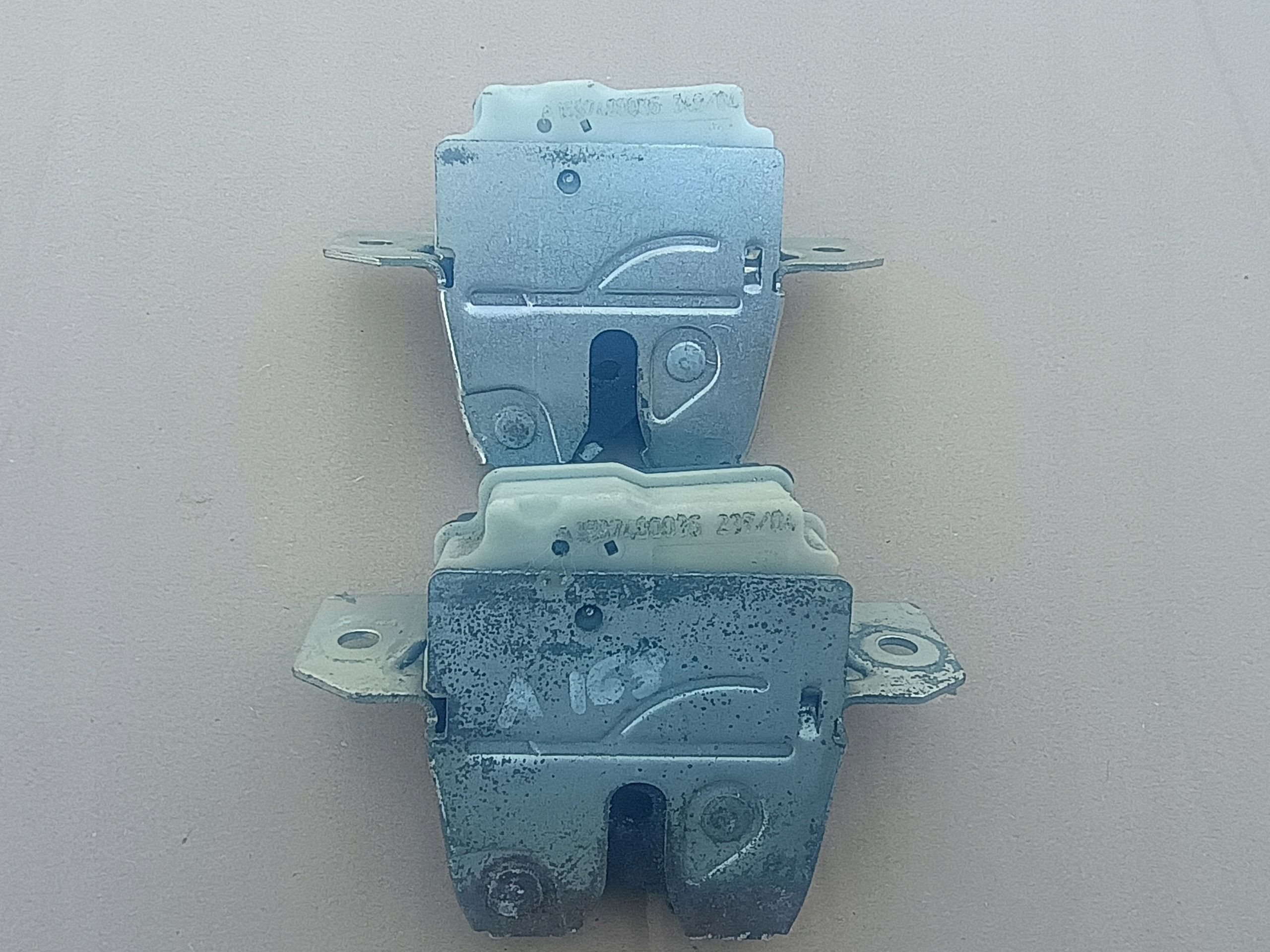 lock bonnet boot A1697400036 MERCEDES