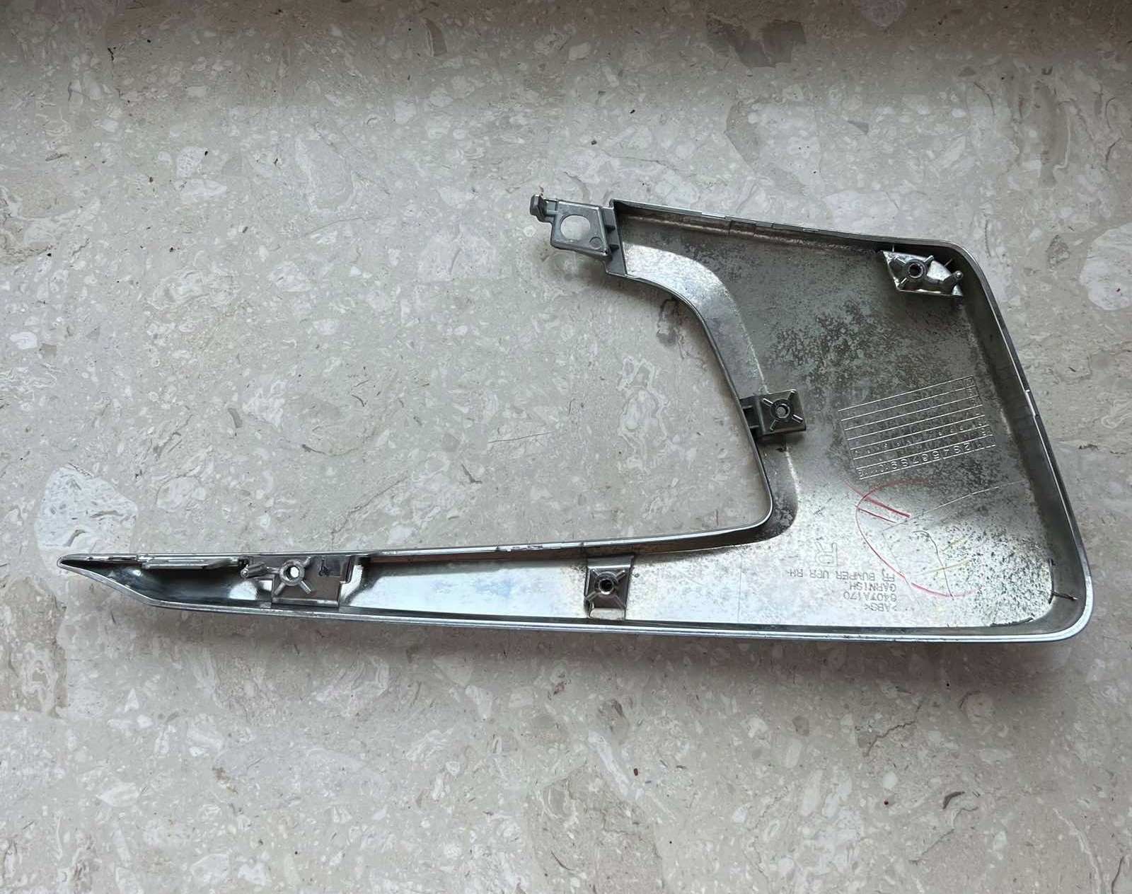 MITSUBISHI ASX 2016- moulding W bumper CHROM upper cap right 6407A170