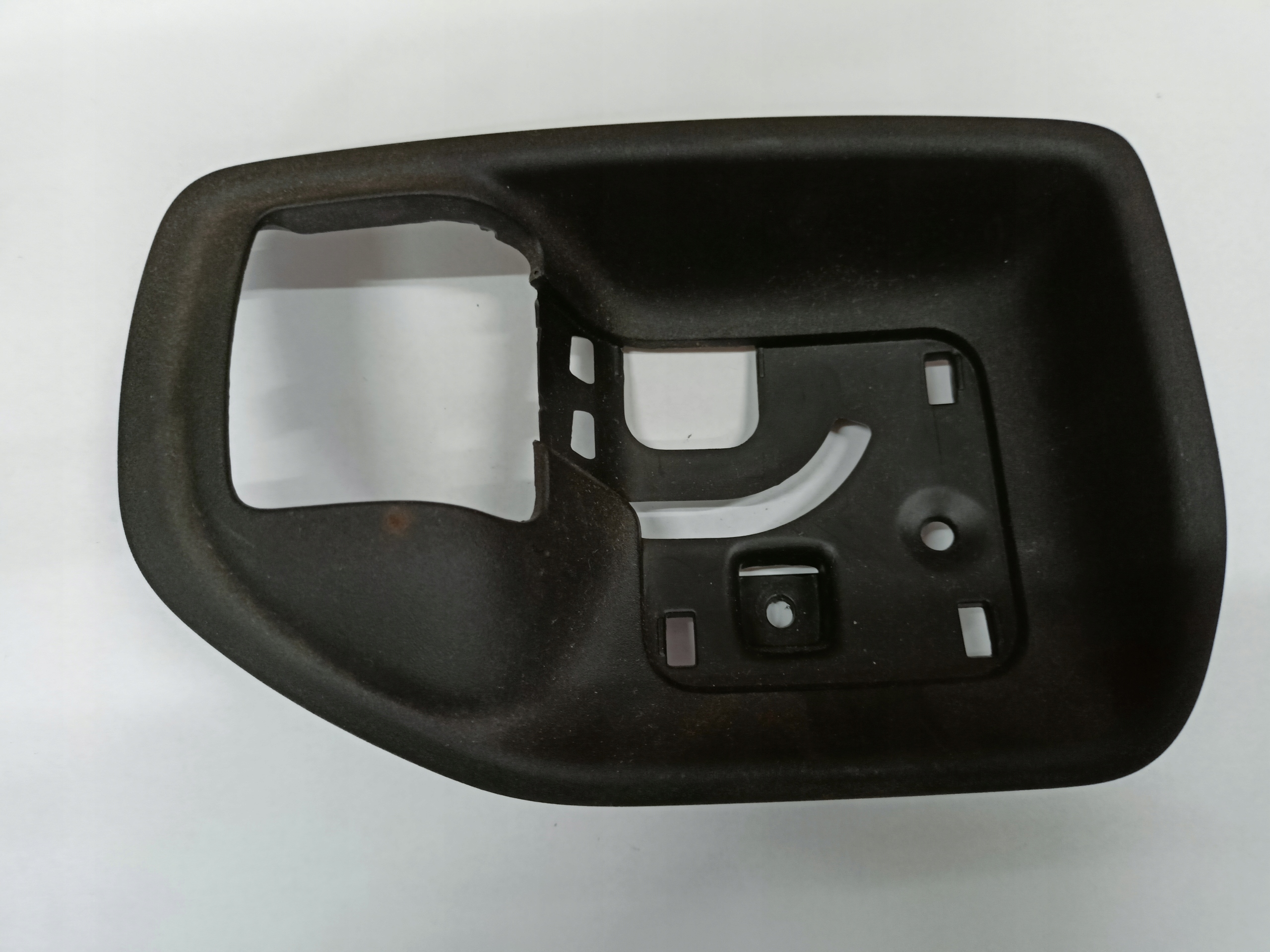 OBUDOWA PLASTIK RAMKA KLAMKI PRAWA PRAWY JEEP JK 1RC7TRMAB 1RC70DX9AB