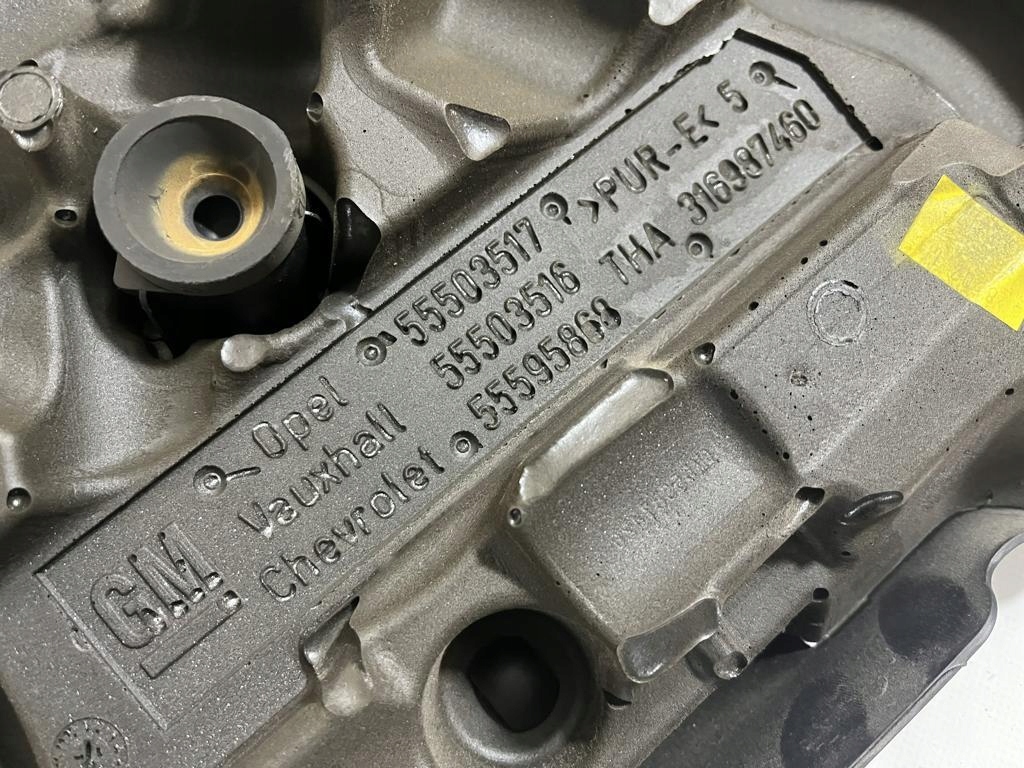 cover engine housing cover upper EU OPEL CORSA E 18R 1.3 CDTI 55503517