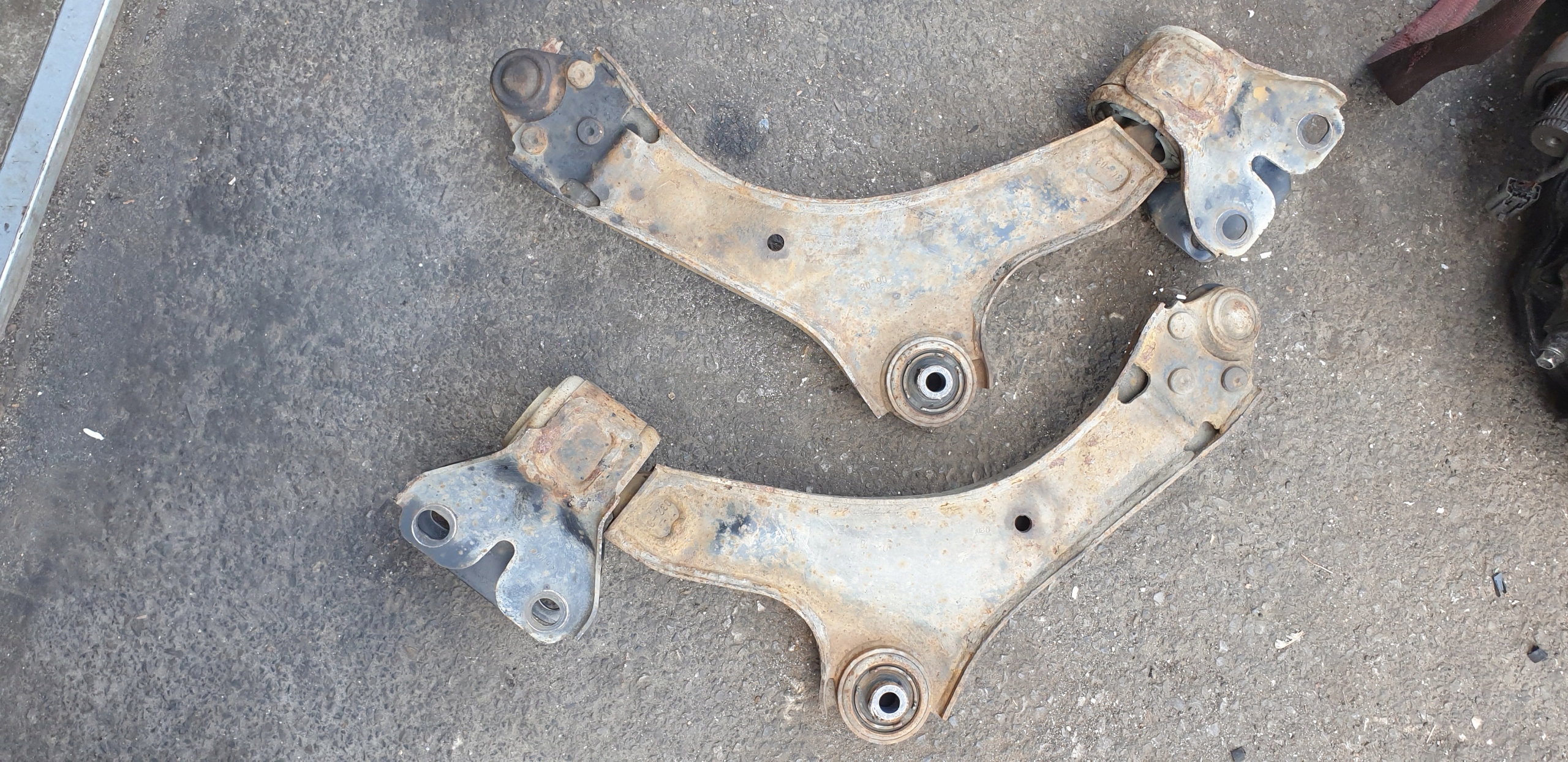 arm front FORD S-MAX and GALAXY III right left