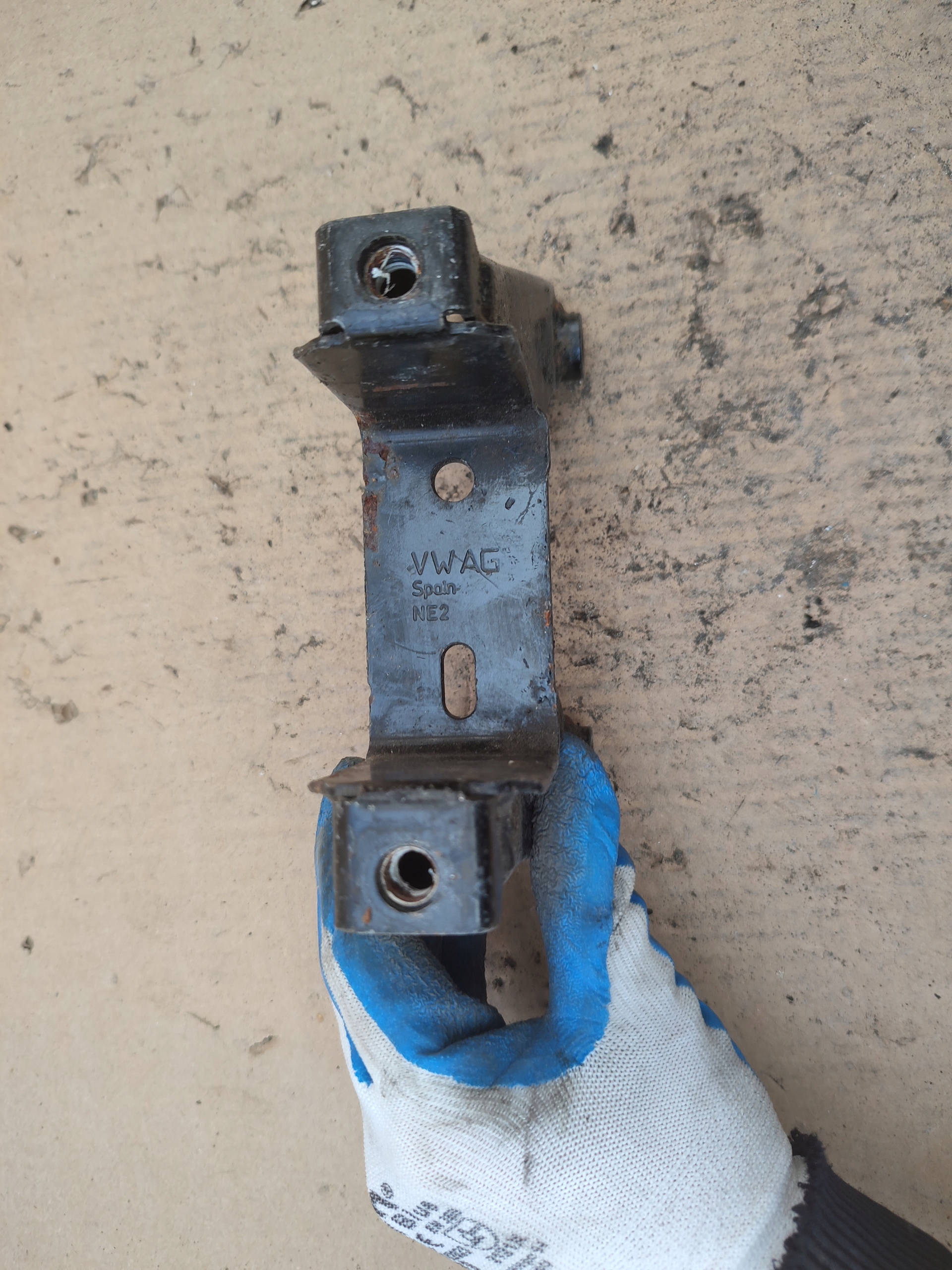 Stütze Halter Halter Getriebe TOLEDO IV RAPID 1.2 6Q0199111Q