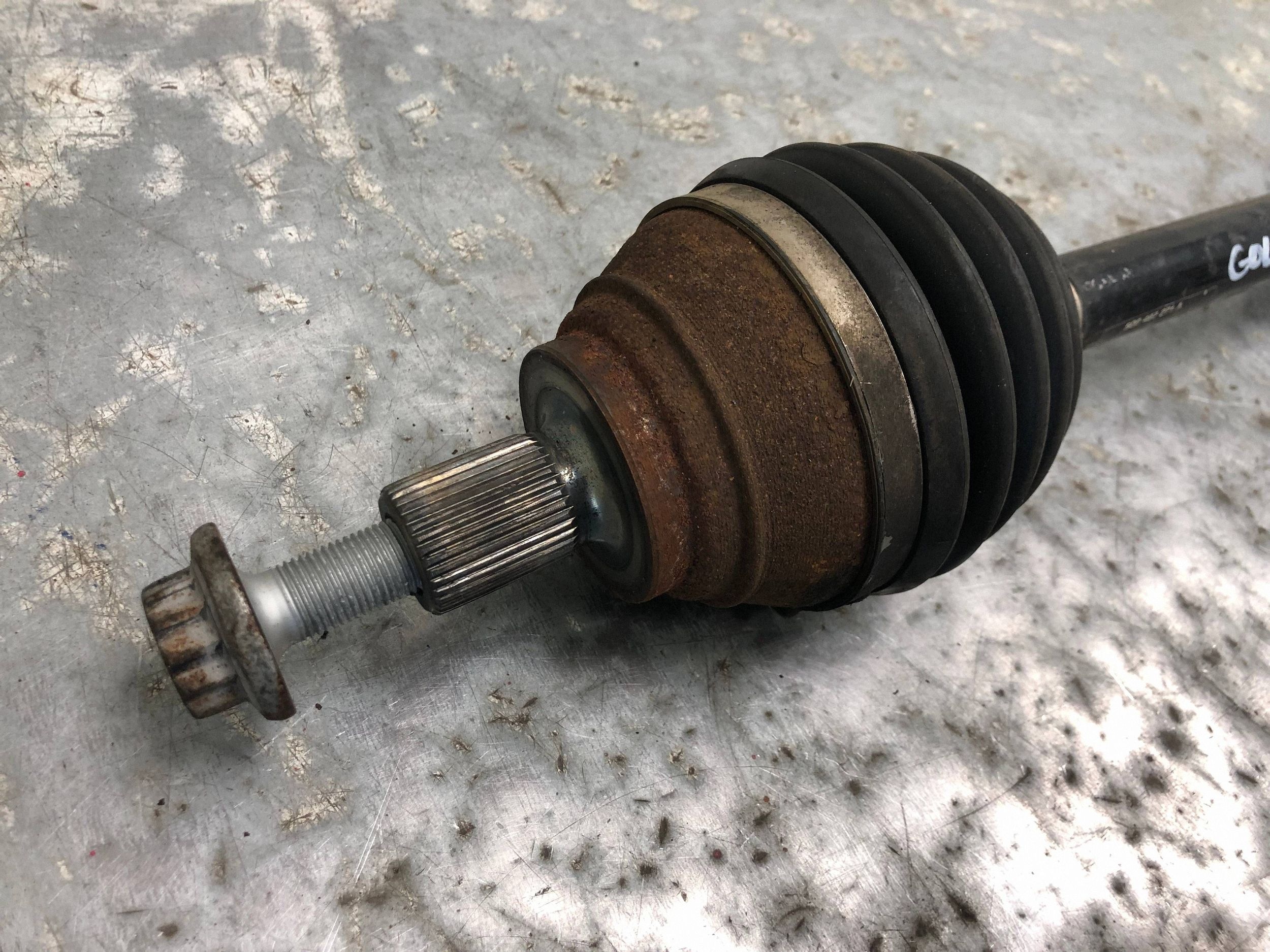 semi-axis left 1.5 TGI VW GOLF VII LIFT HB 5Q0407271A