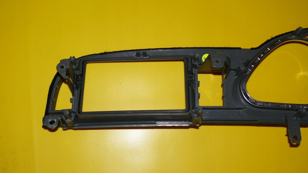moulding DEKOR instrument panel frame display RADIA navigation devices MMI AUDI A6 C6 04
