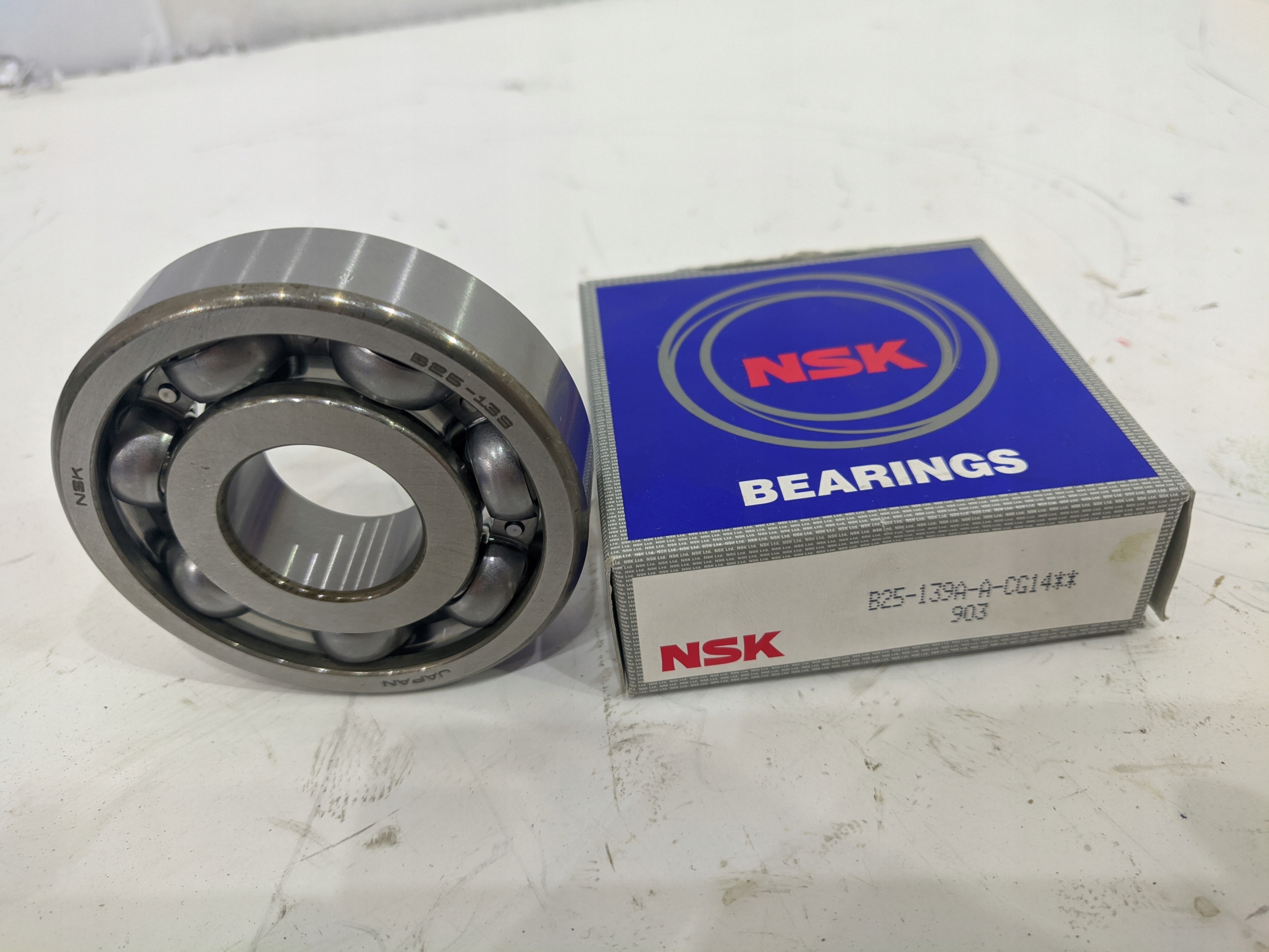 Łożysko skrzyni biegów NSK B25-139A-A-CG14