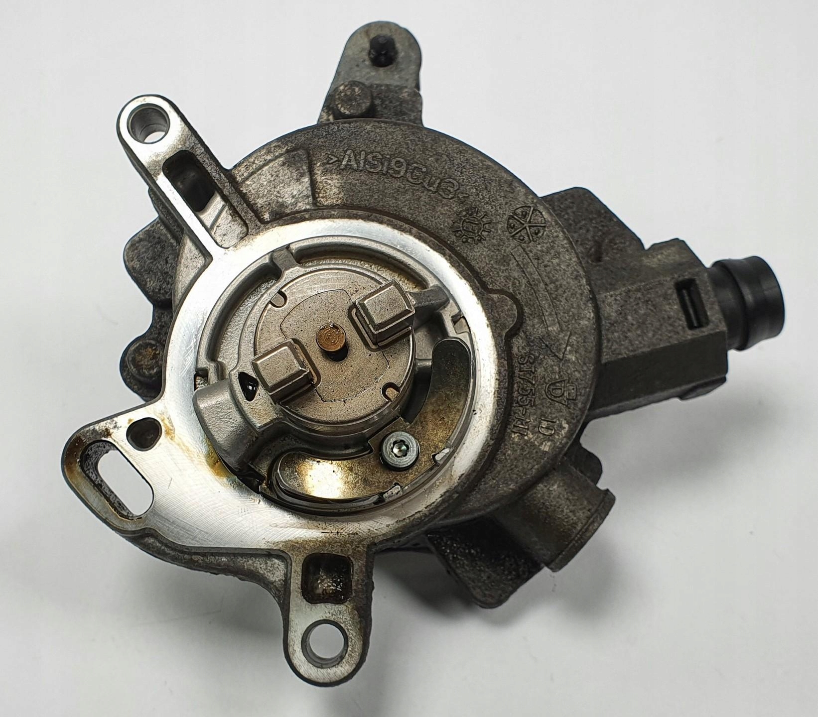 насос вакум FORD 1.0 CM5G-2A451-GA