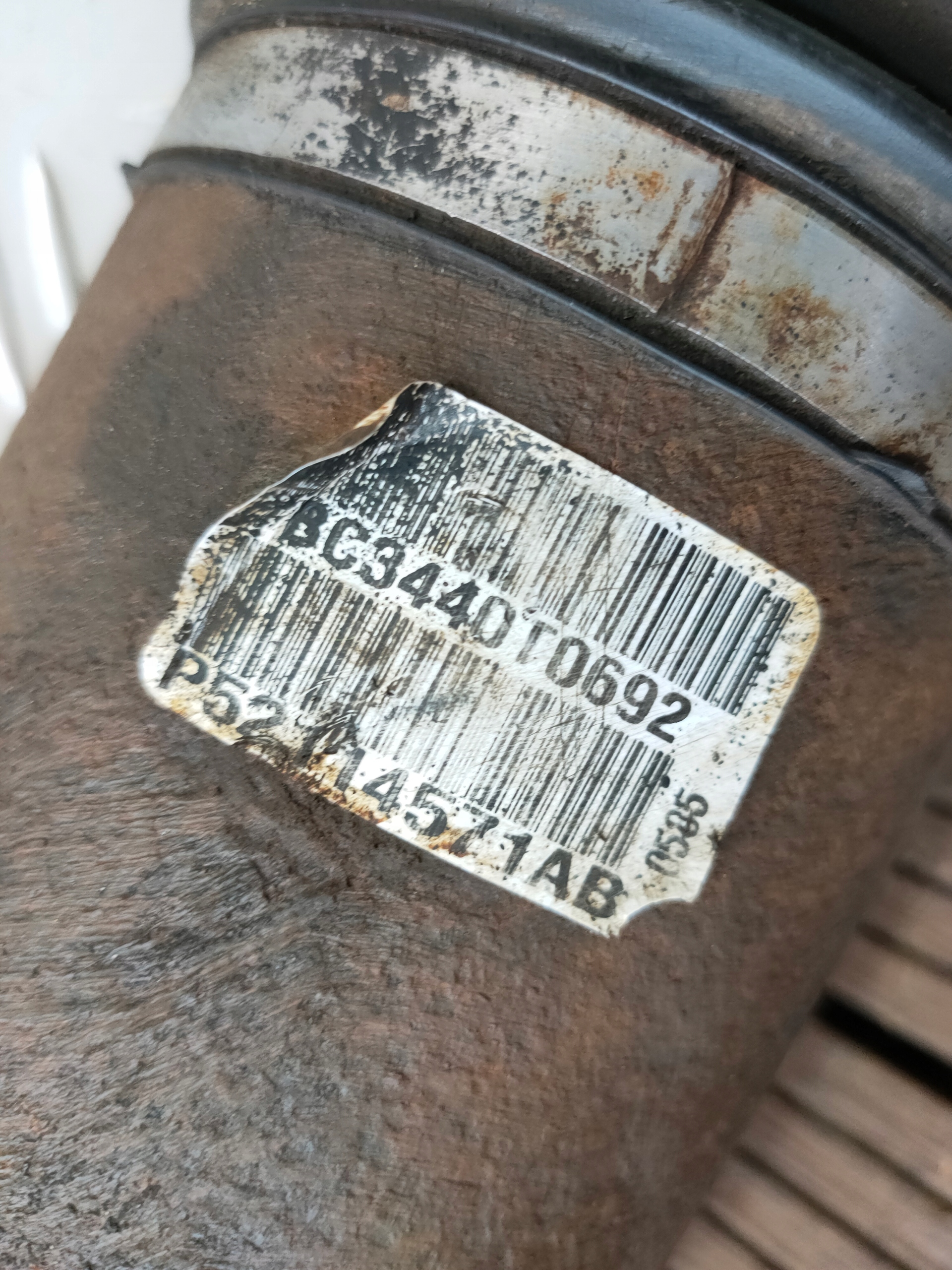 DODGE NITRO 07-12 4.0 V6 semi-axis front left front P52114571AB OE