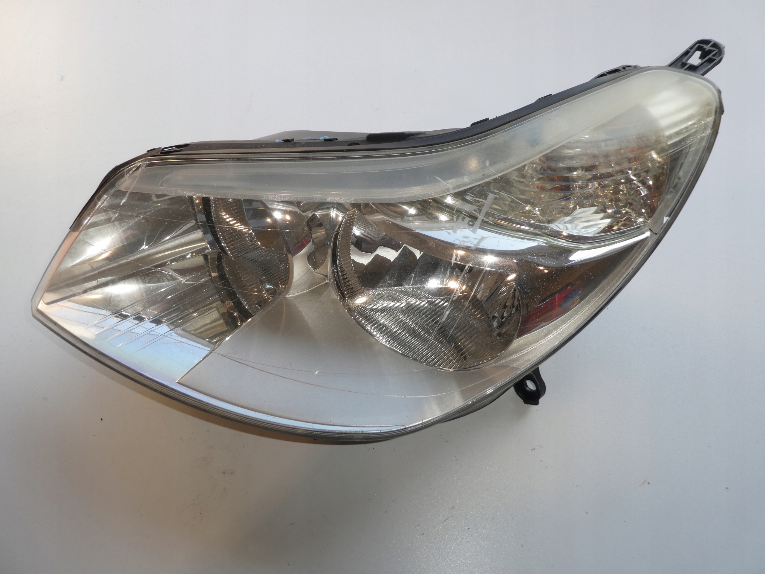 CITROEN C5 II světlo levá předek