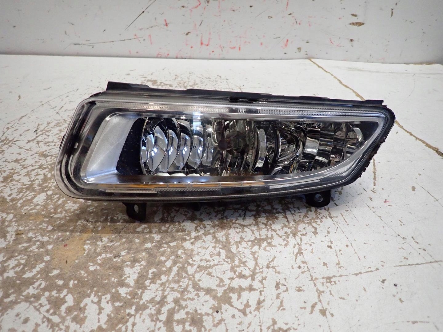 fog light left VW POLO V 2009- 6R