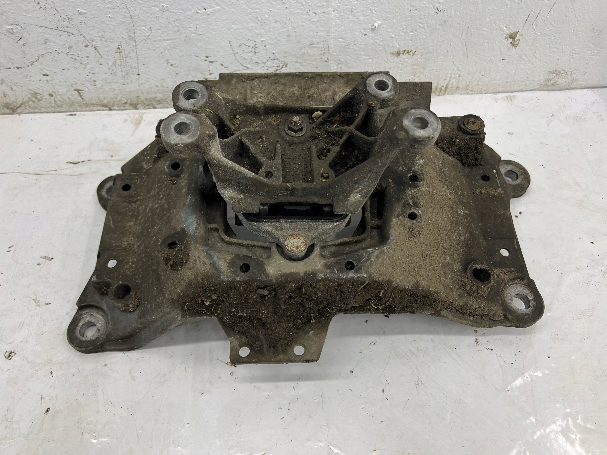 AUDI A6 C7 3.0 TDI Support Support Boîte vitesse montage support patte 8K0399263BH