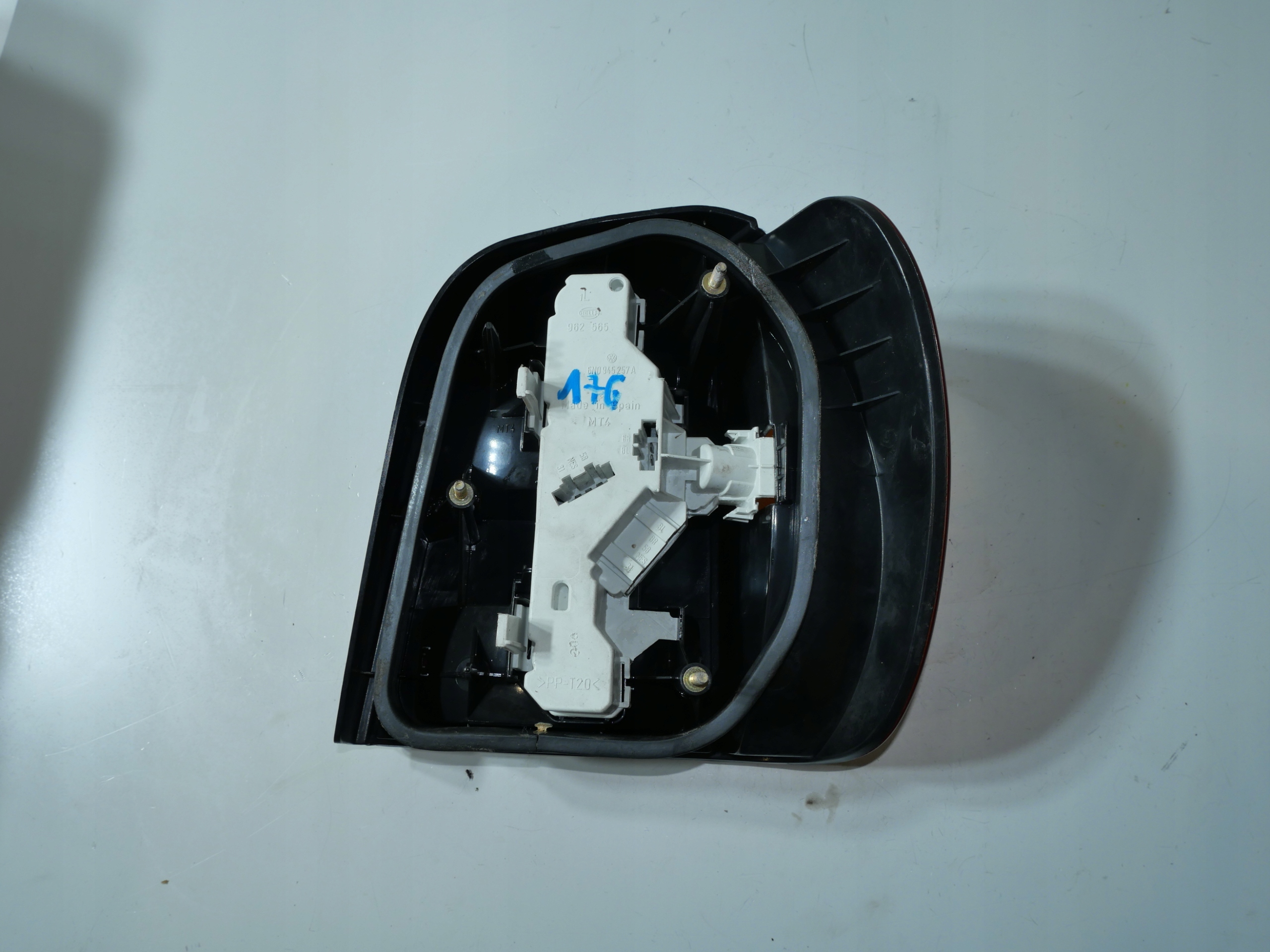 light left rear part VW POLO 6N 6N0945095