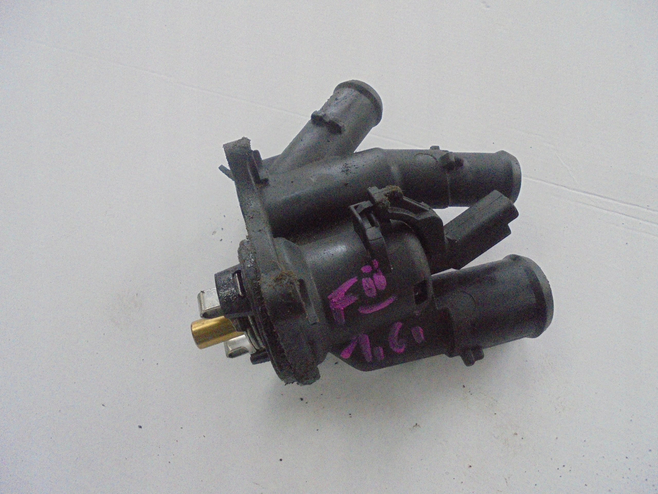 OBUDOWA TERMOSTATU TERMOSTAT FORD FOCUS MK2 1.6 B