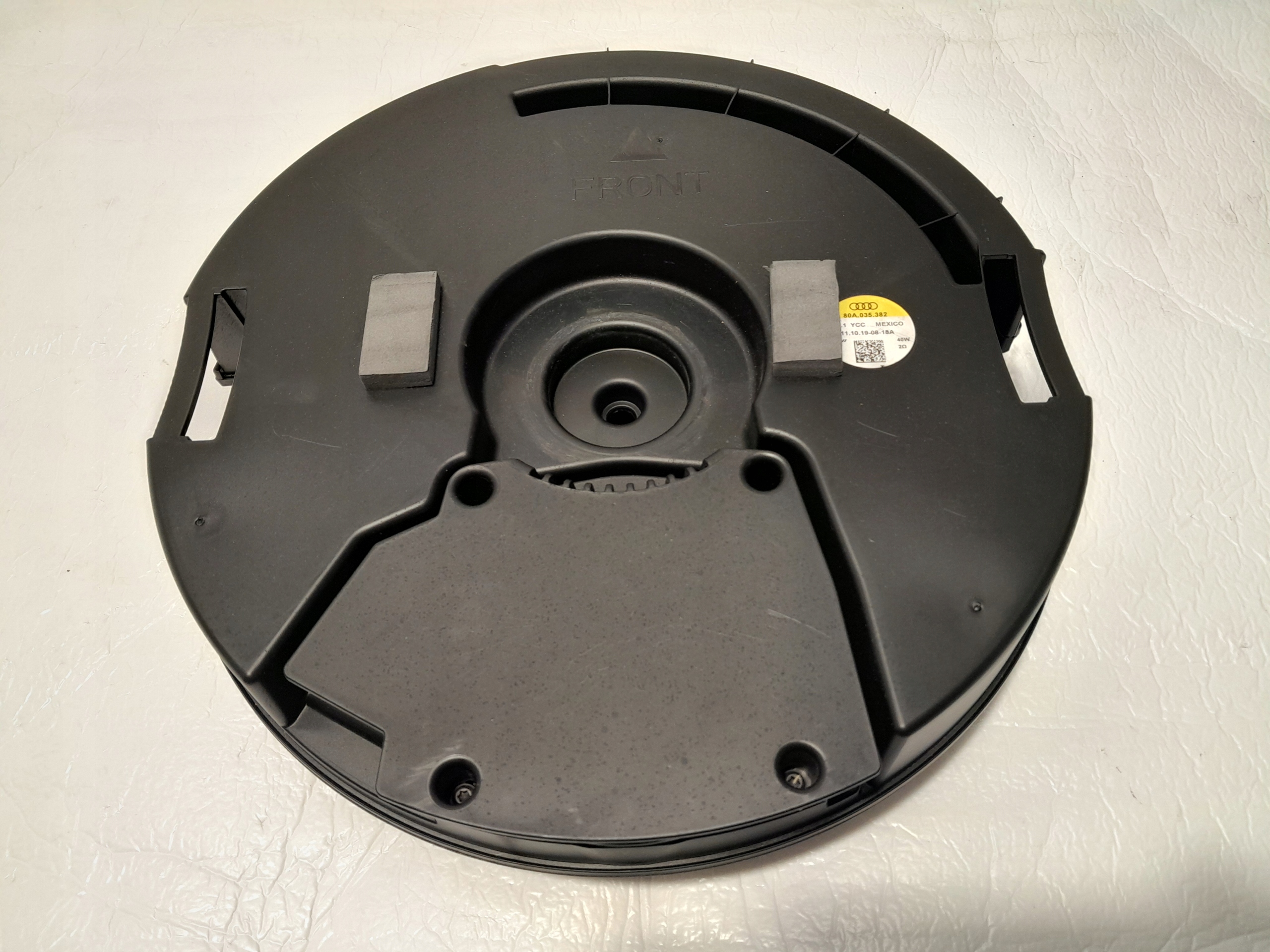 AUDI Q5 80A speaker SUBWOOFER boot 80A035382