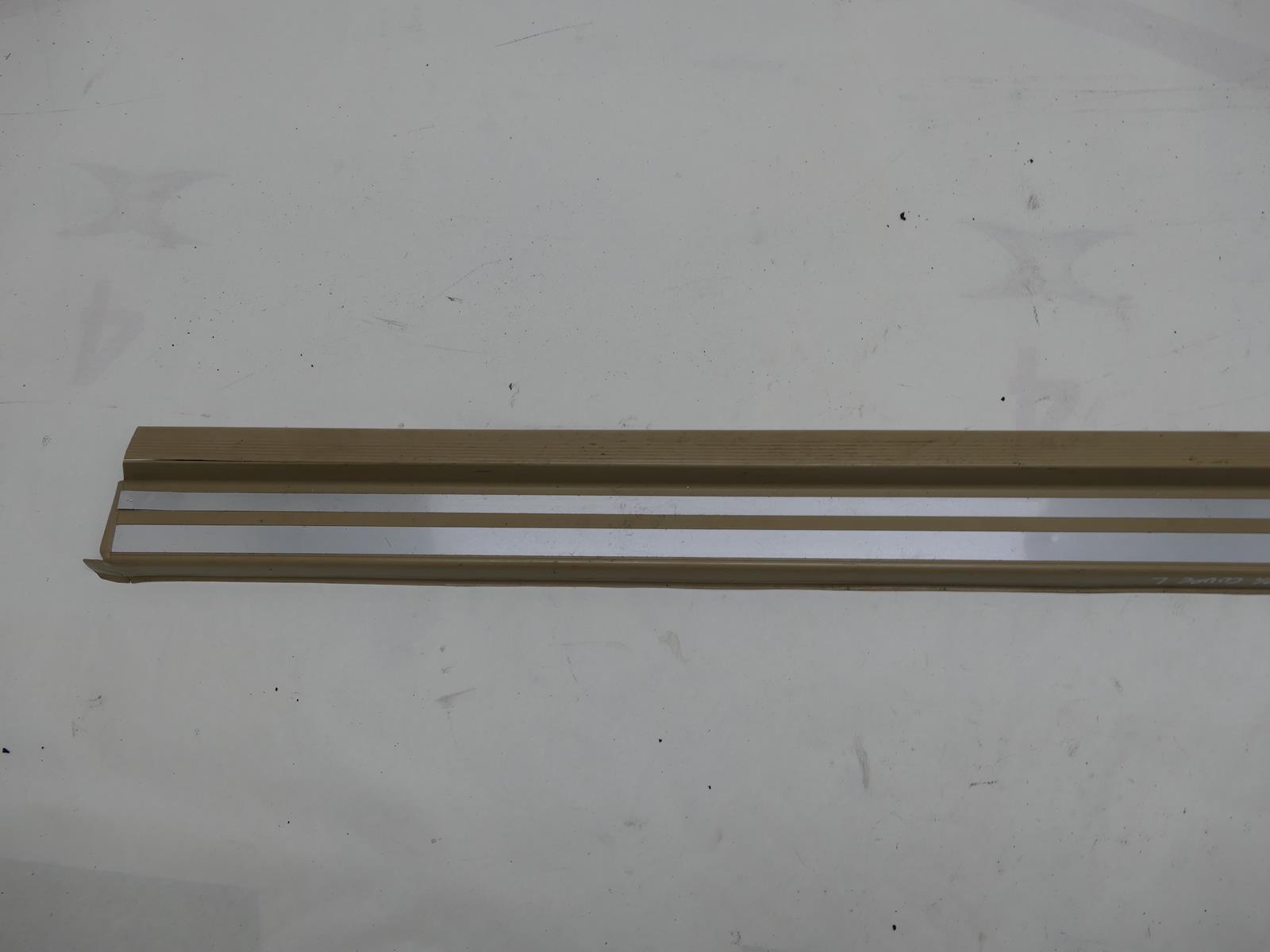 MERCEDES W124 LIFT COUPE moulding threshold cap left