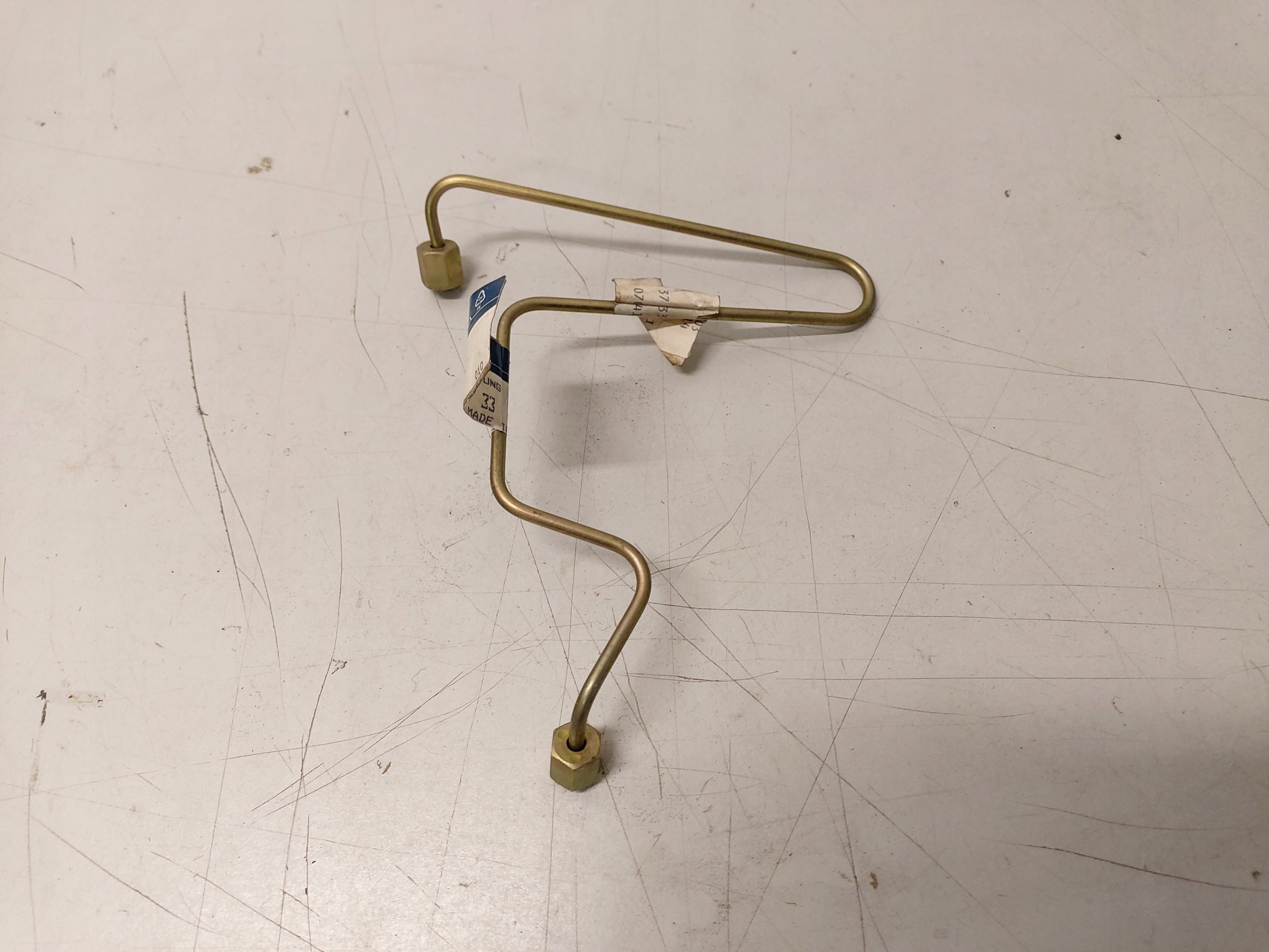 A6010703733 - MERCEDES W201 W124 200D 250D паливопровід 1CYL