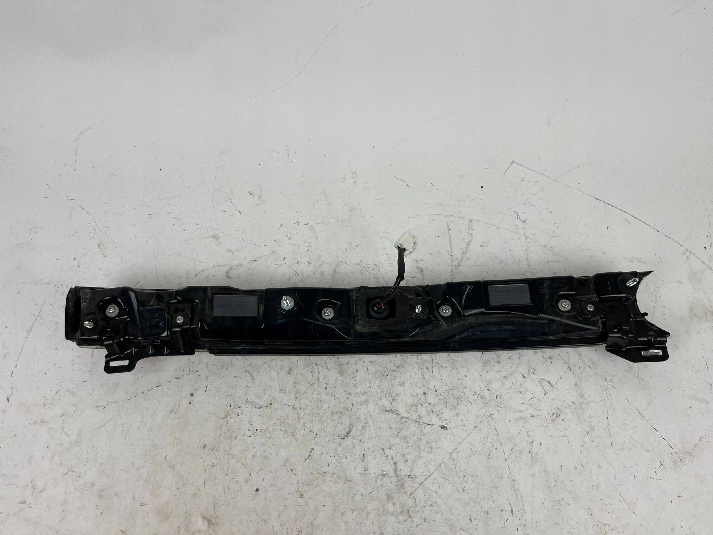 фонарь правый TOYOTA AYGO РЕСТАЙЛИНГ 18-22R. европа