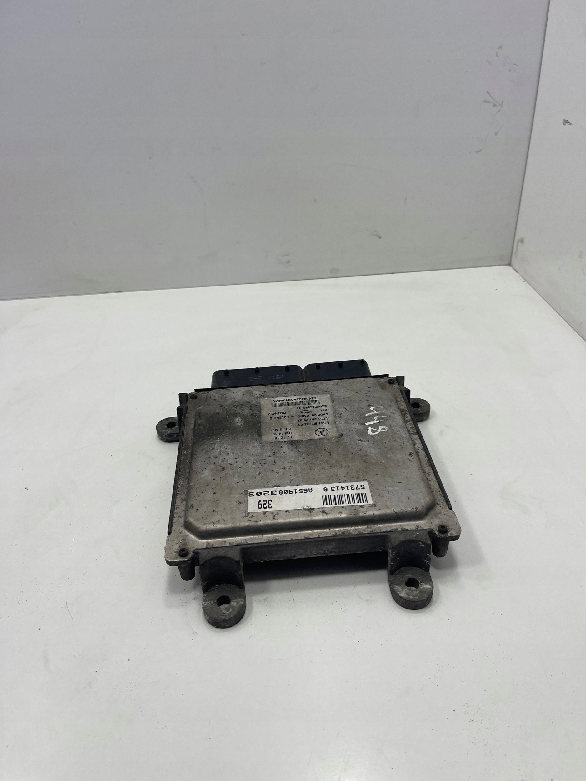 control unit of the engine Mercedes-Benz Sprinter W906 A6519003203