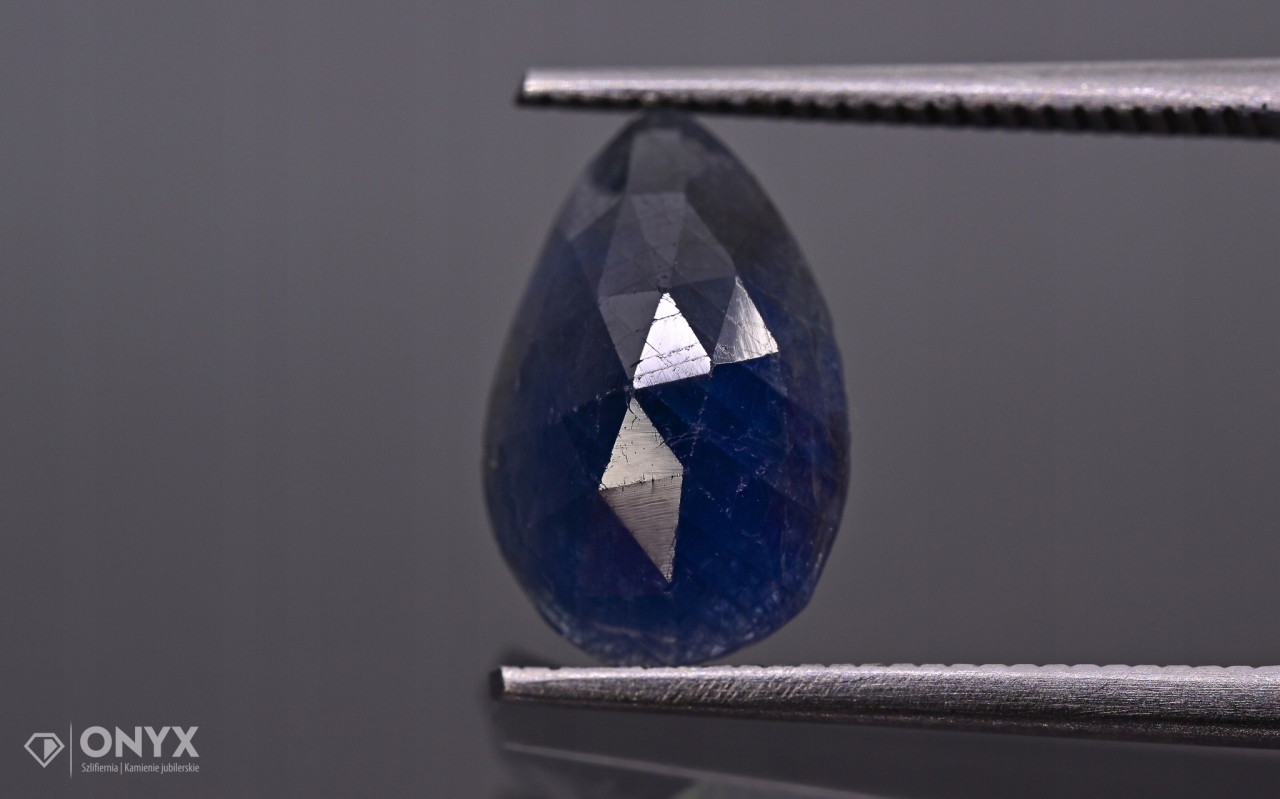 Safír fasetovaná rozeta slza 11,5x7,5 mm