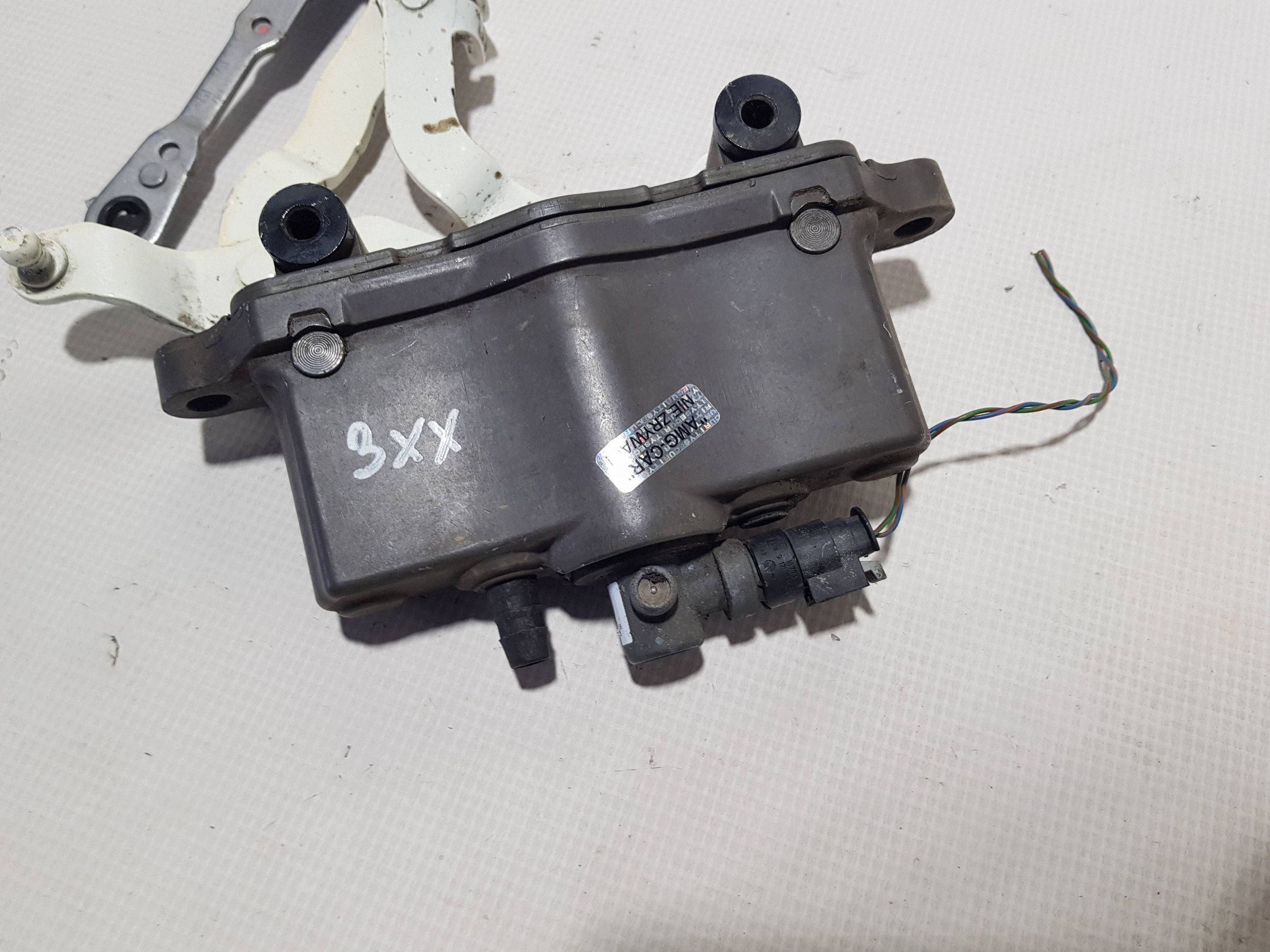 hinge NABOJ bonnets left MERCEDES W212 LIFT 2129067701