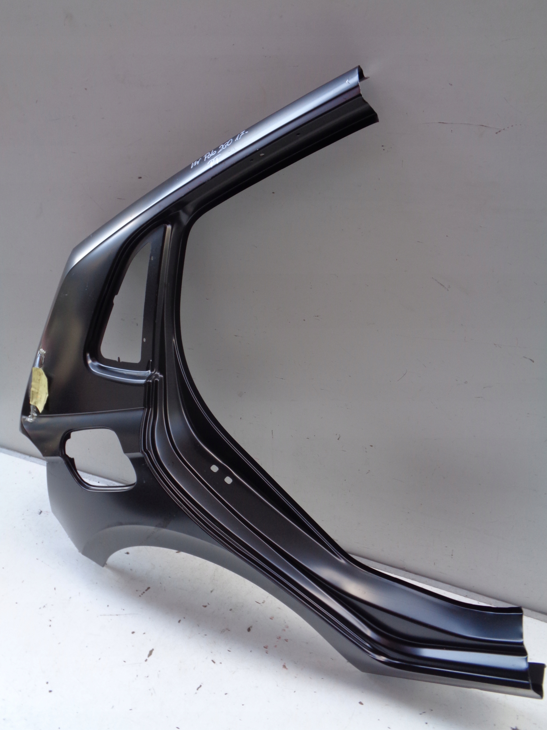 BŁOTNIK PRAWY TYLNY REPERATURKA VW POLO 2G 2G0 17- Producent części Volkswagen OE